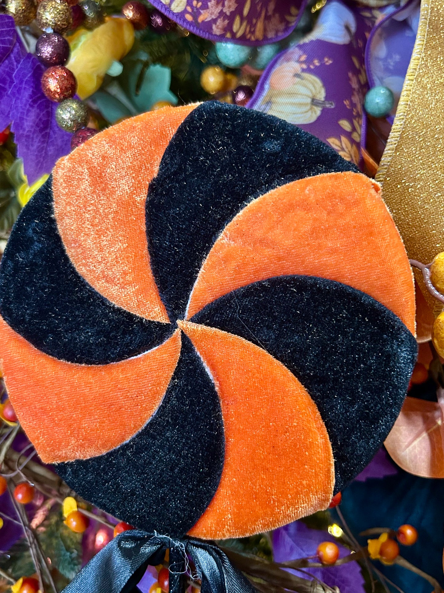 20 Inch Velvet Stripe Halloween Lollipop Two Styles