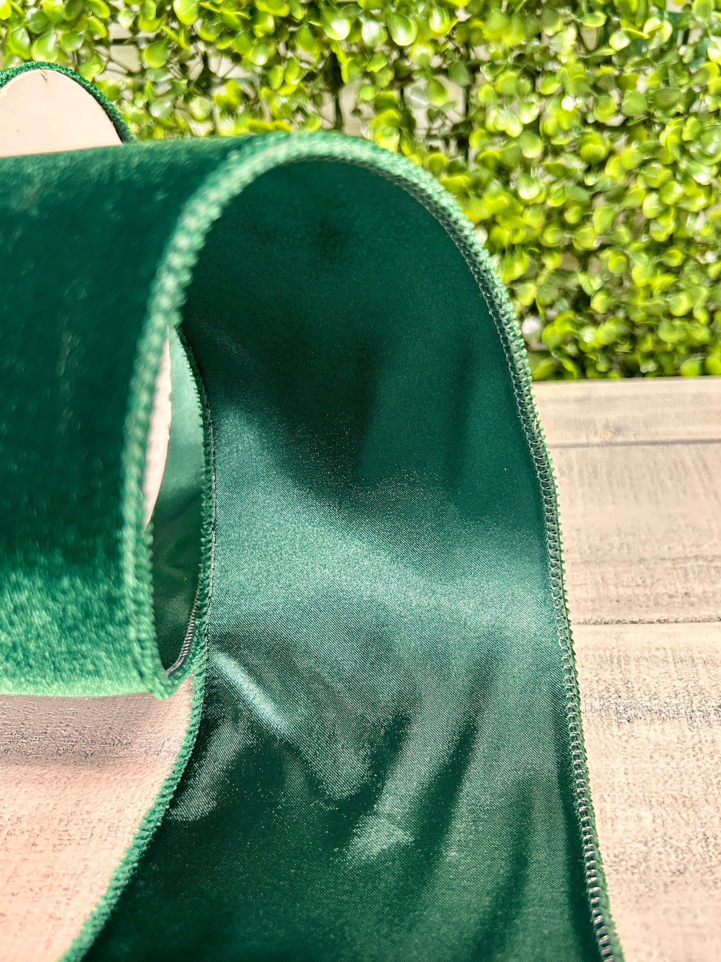 4 Inch By 10 Yard Hunter Green Deluxe Velvet With Satin Backing Ribbon