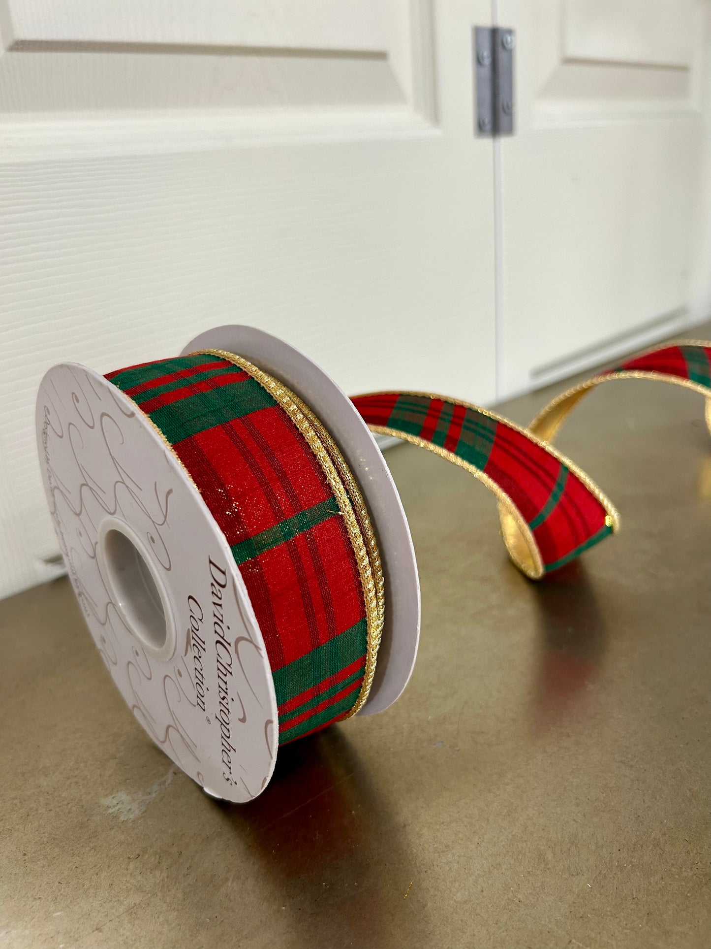 1.5 Inch By 10 Yard Modern Red And Green Christmas Plaid With Gold Back Ribbon