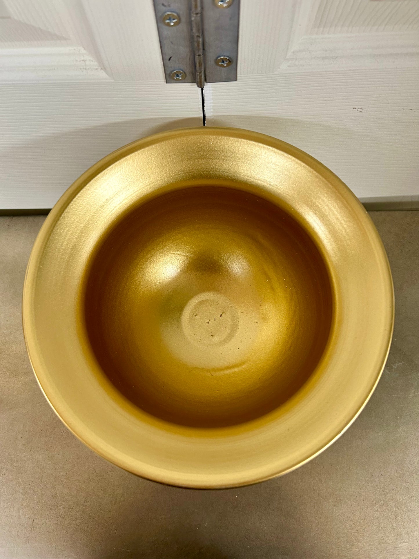 8 Inch All Gold Metal Urn