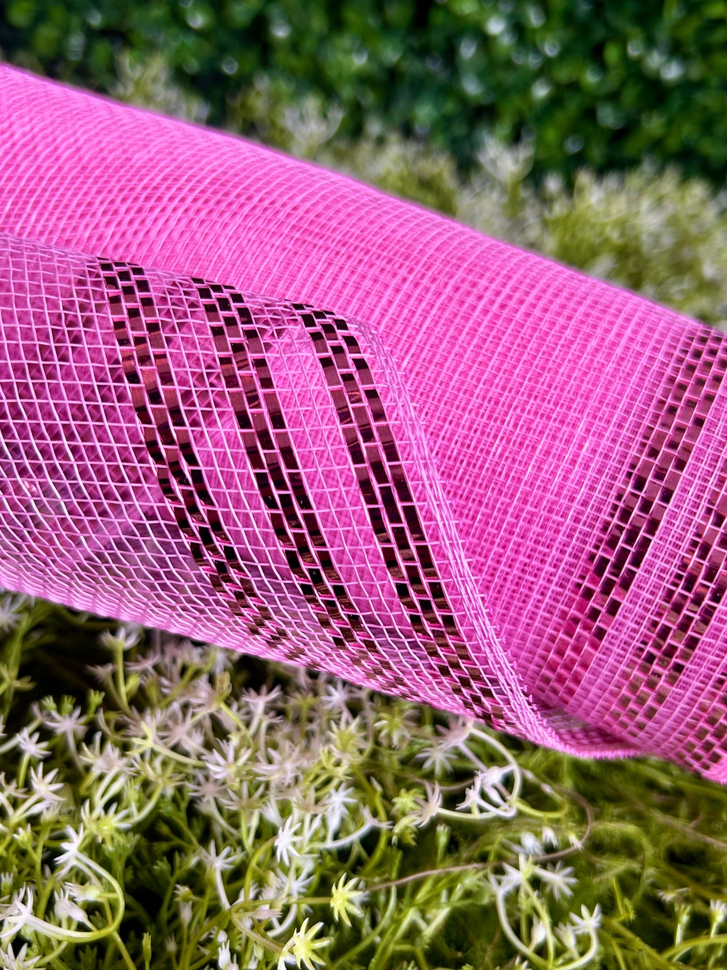 10 Inch By 10 Yard Pink With Pink Foil Border Stripe Metallic Mesh