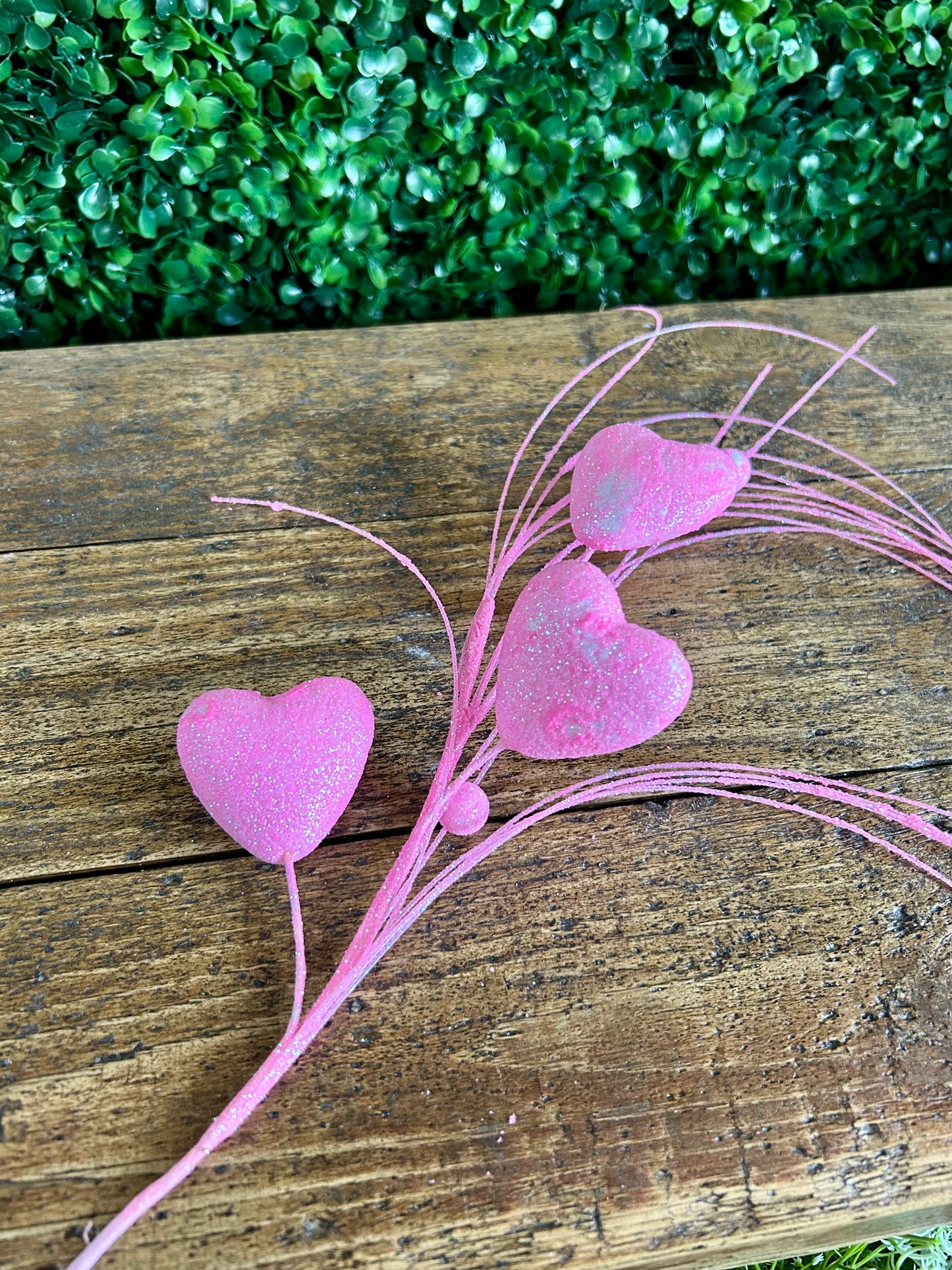13 Inch Pink Glitter Heart Spray