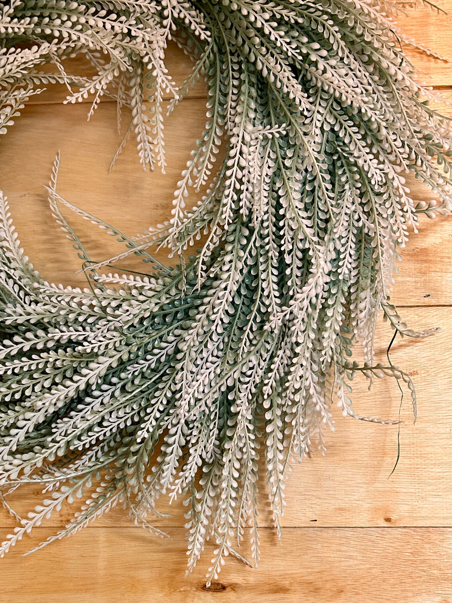 24 Inch Frosted White Round Bead Grass Wreath