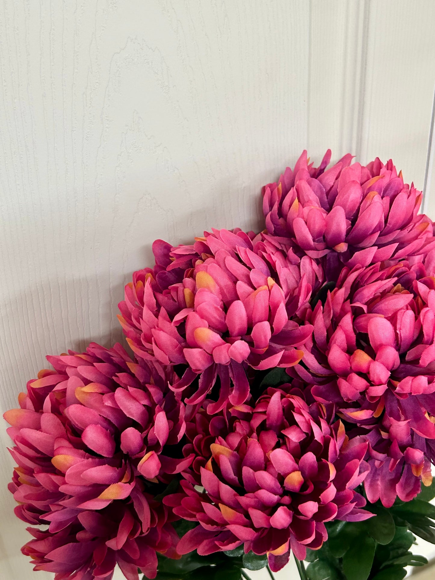 22 Inch Fushcia Ball Mum Bush