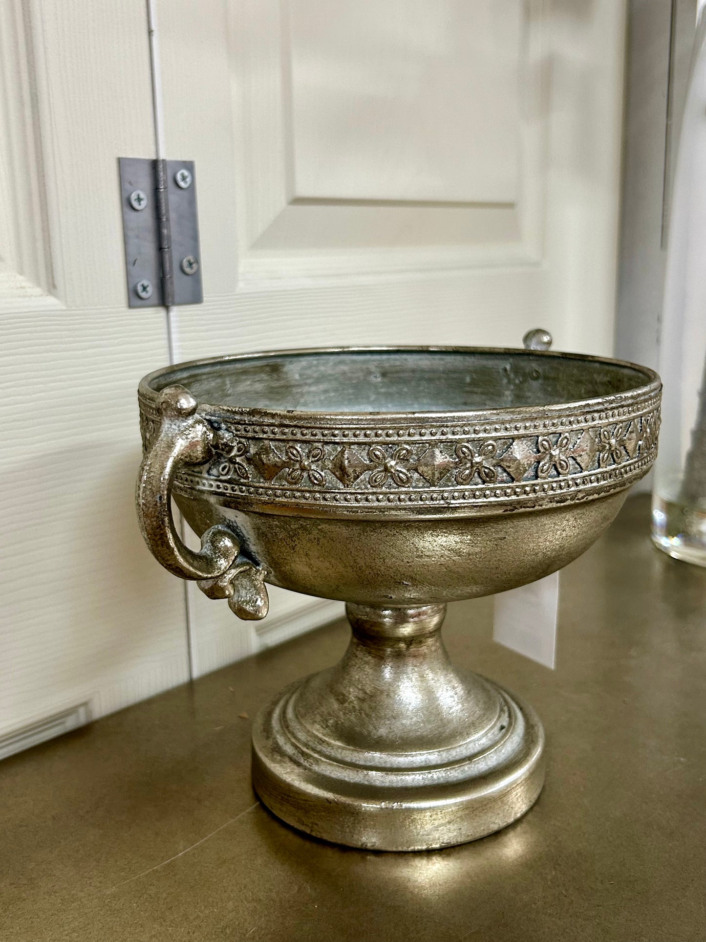 7.5 Inch Silver Moroccan Urn