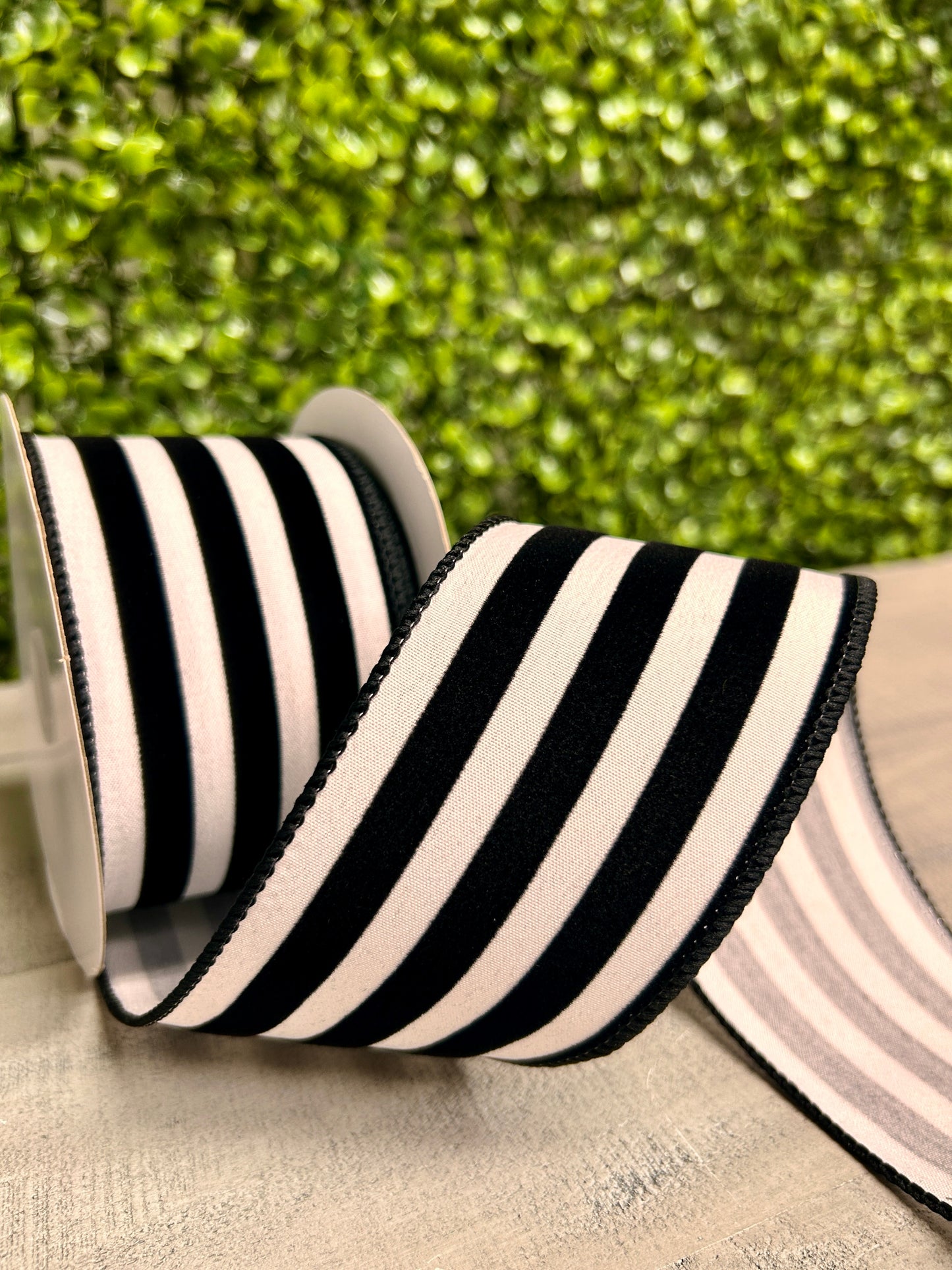2.5 Inch By 10 Yard Black And White Flocked Cabana Stripes Ribbon