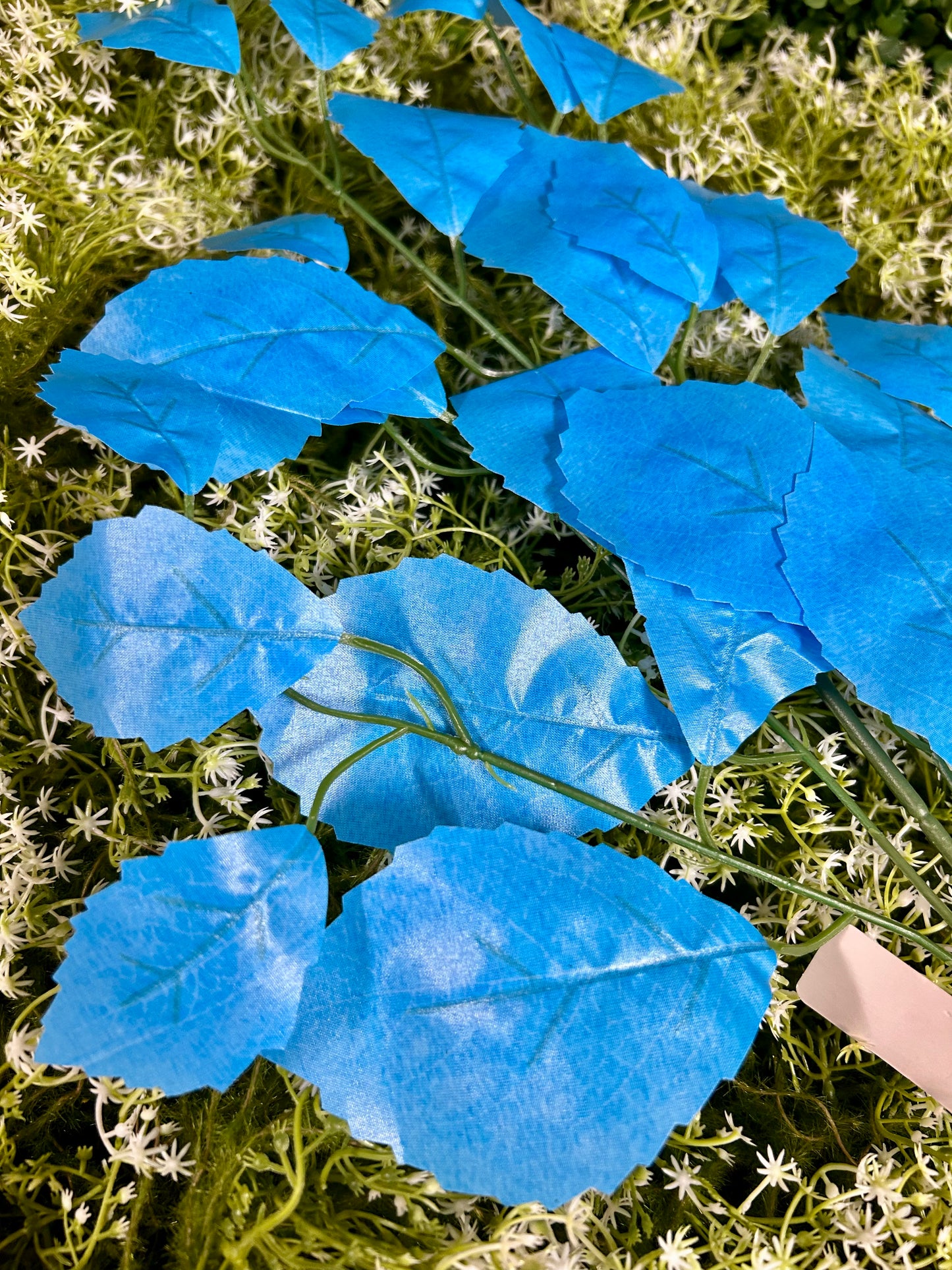 28 Inch Sky Blue Rose Leaf Spray