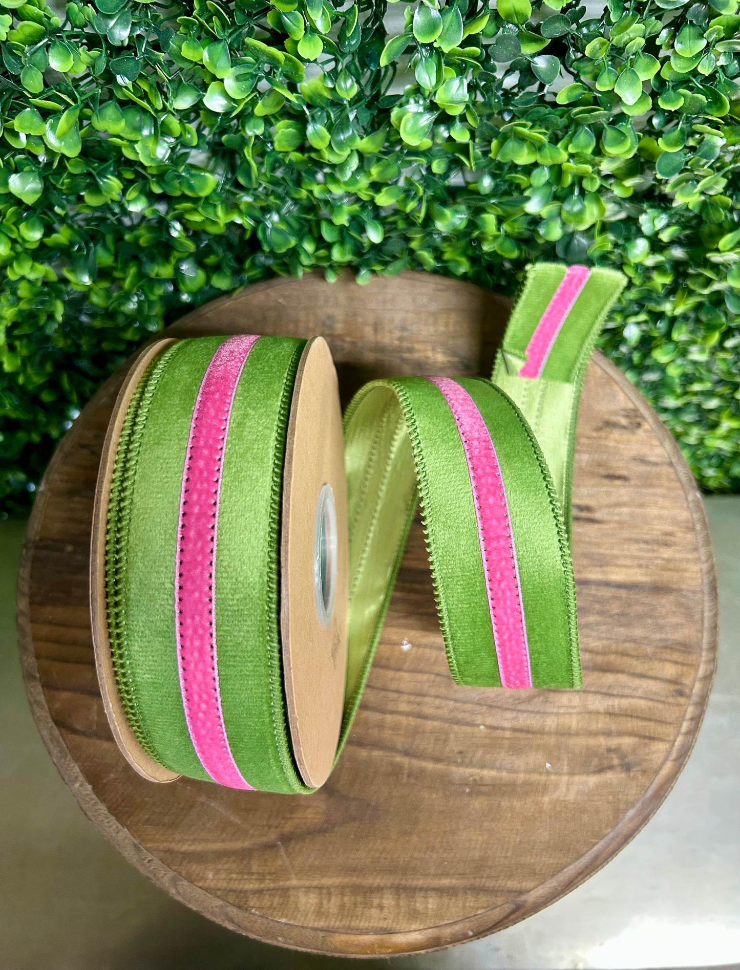 1.5 Inch By 10 Yard Green And Pink Velvet Ribbon