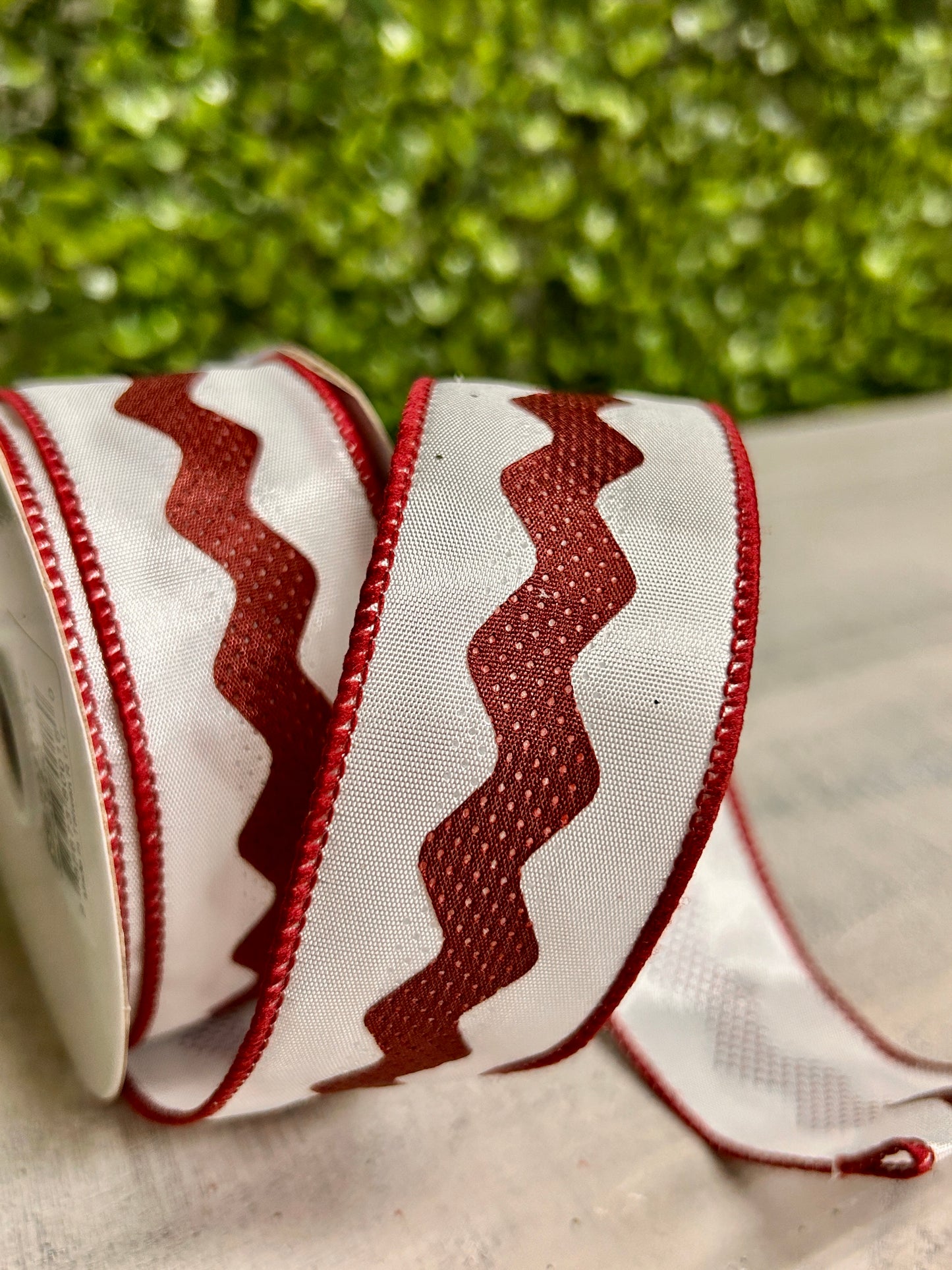 1.5 Inch By 10 Yard Maroon Ric Rac Satin Ribbon