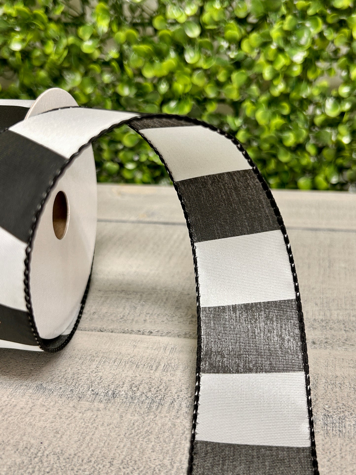 1.5 Inch By 10 Yard Black And White Horizontal Stripes Ribbon