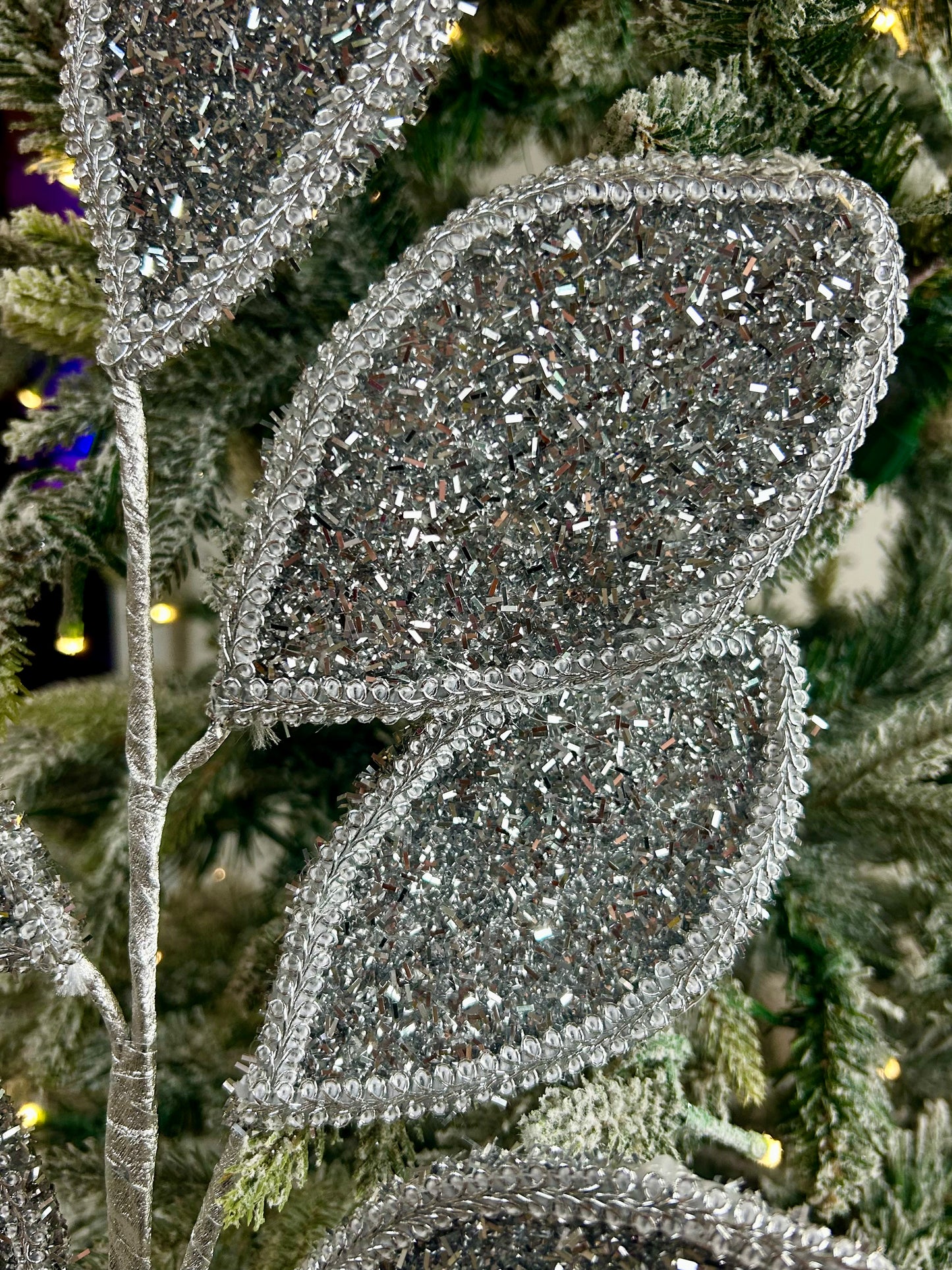 28 Inch Silver Glitter And Lace Leaf Spray