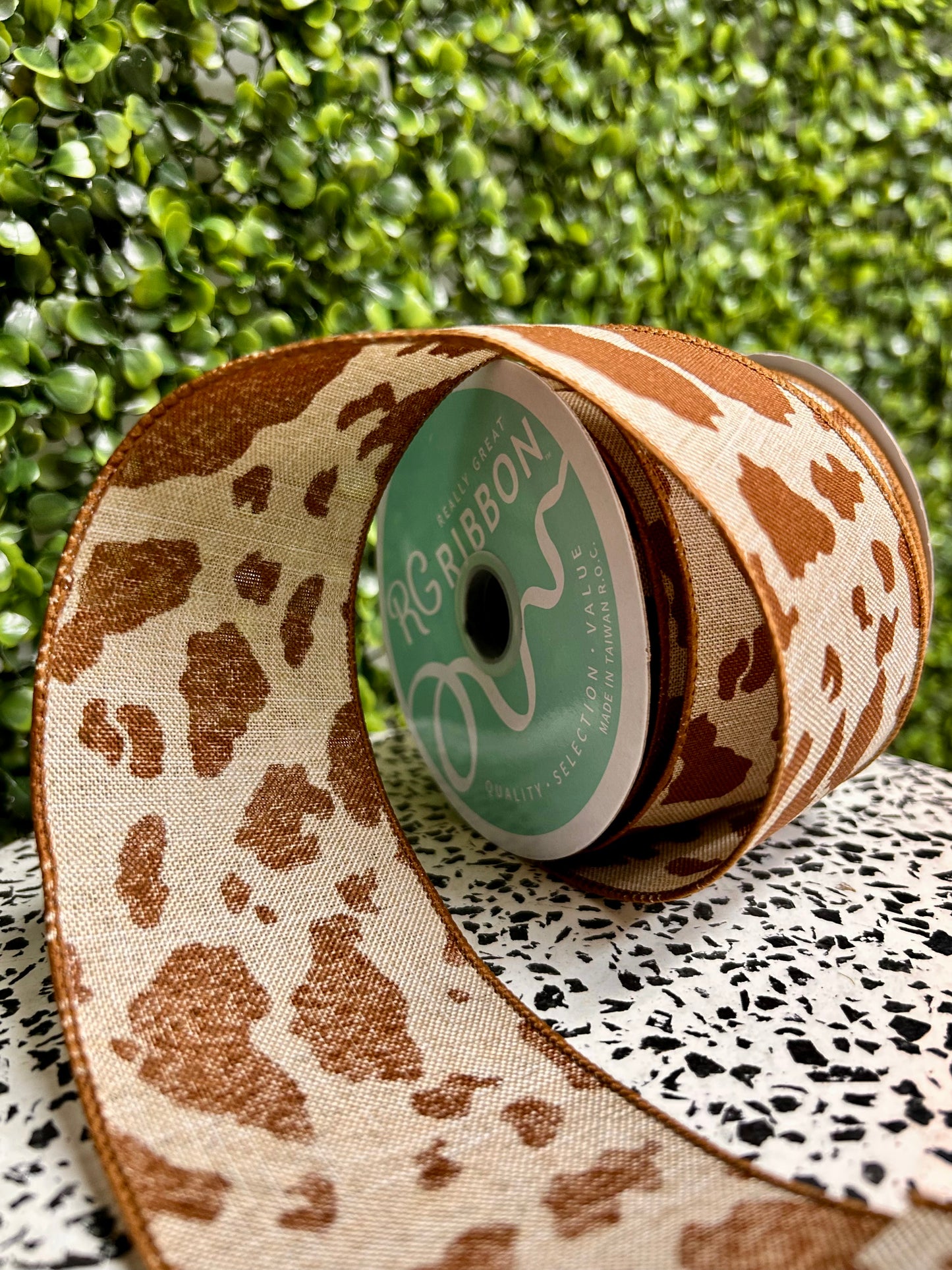 2.5 Inch By 10 Yard Natural And Brown On Royal Ribbon