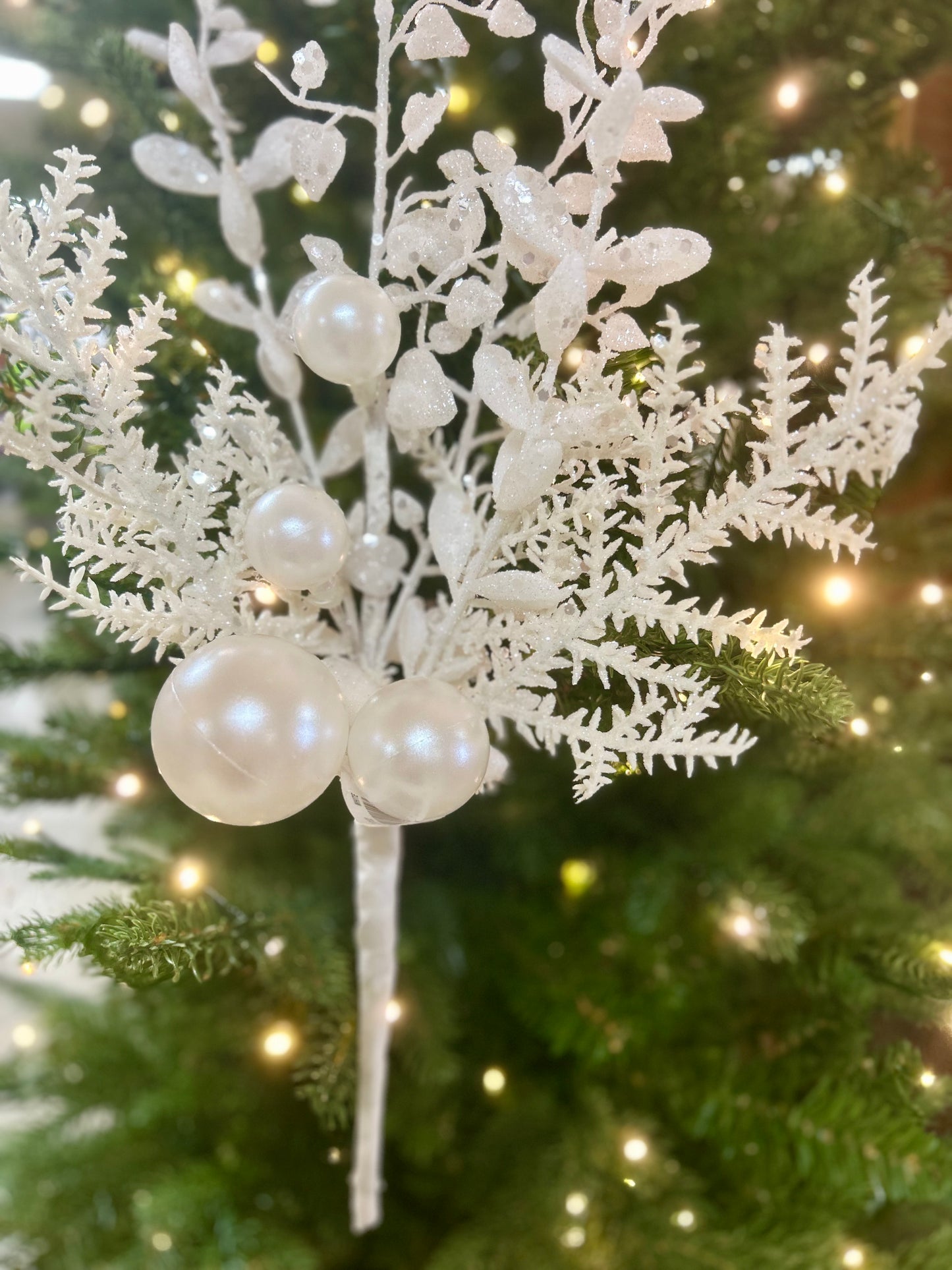 18 Inch White Ball Berry Spray