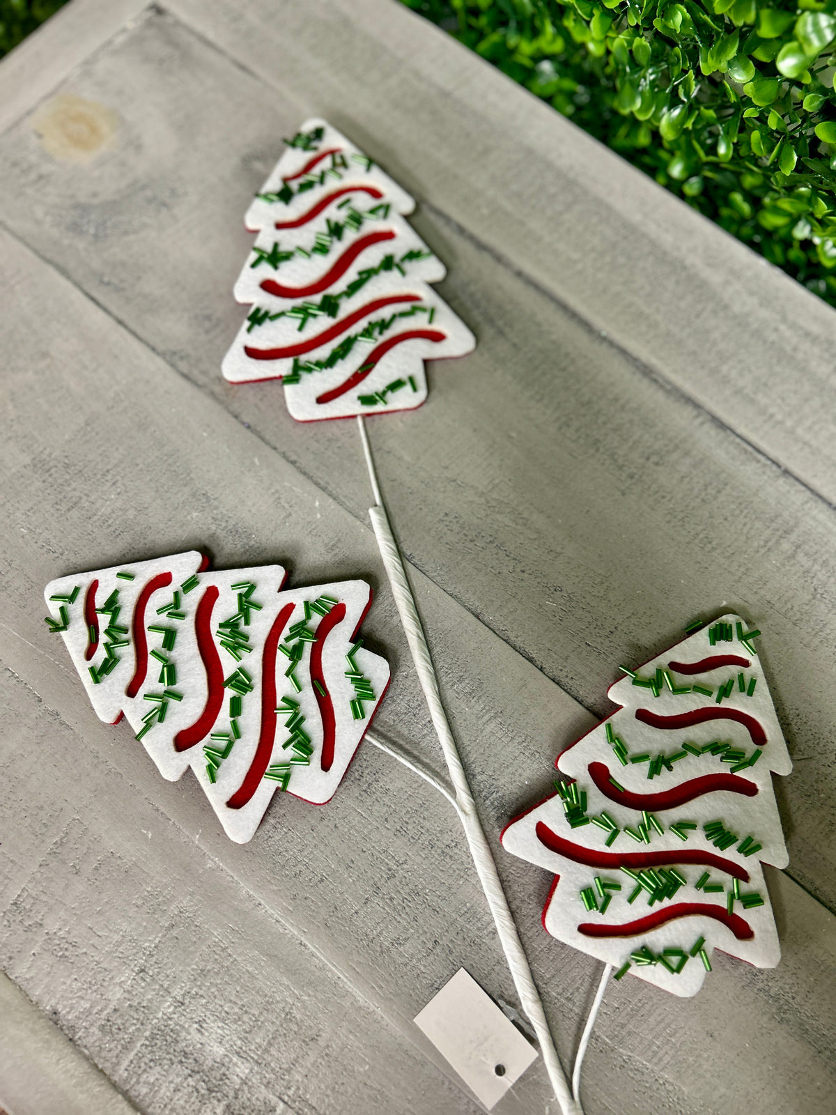 27 Inch Felt Beaded Christmas Tree Cake Spray