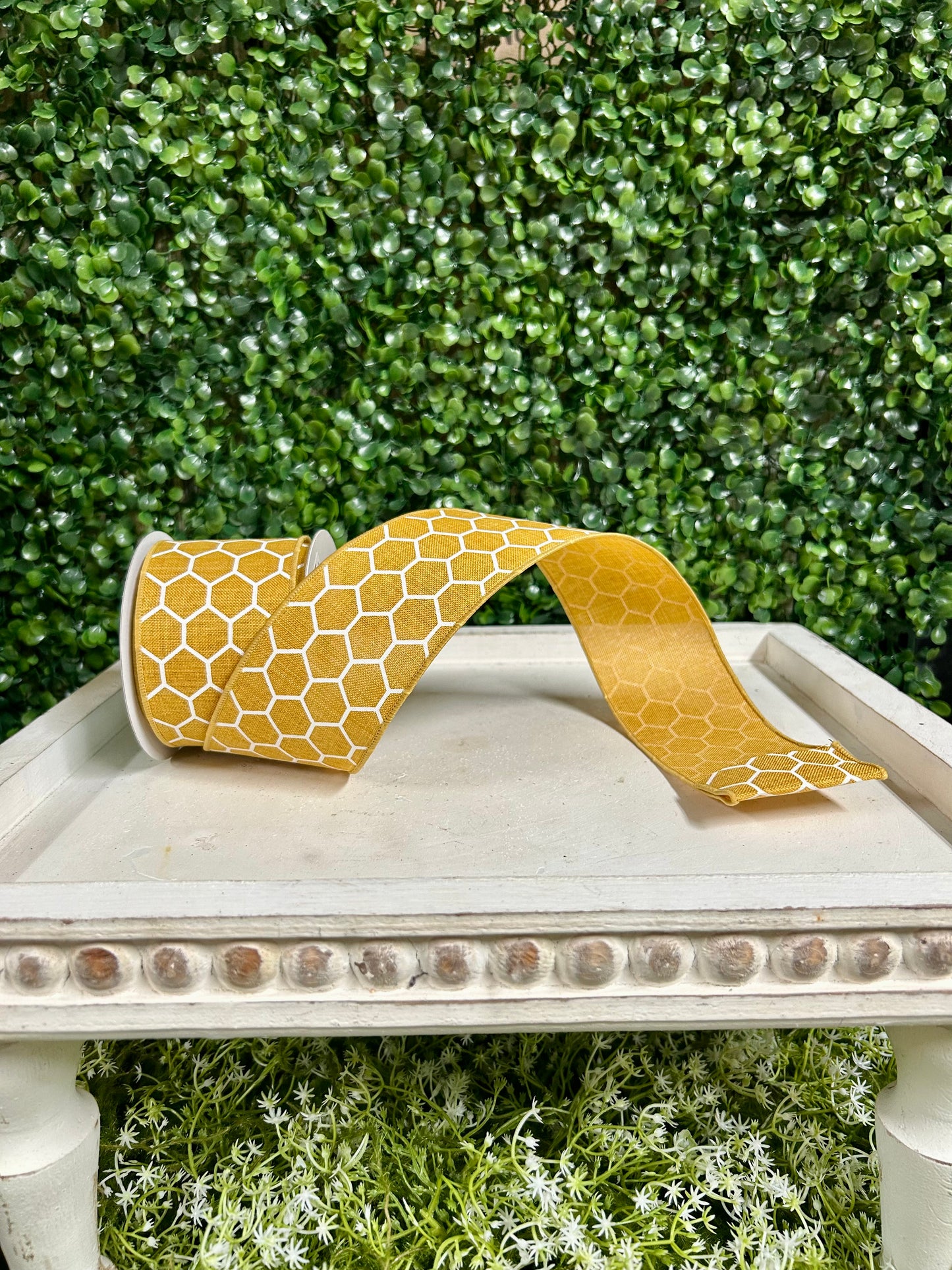 2.5 Inch By 10 Yard Mustard And White Honeycomb Ribbon