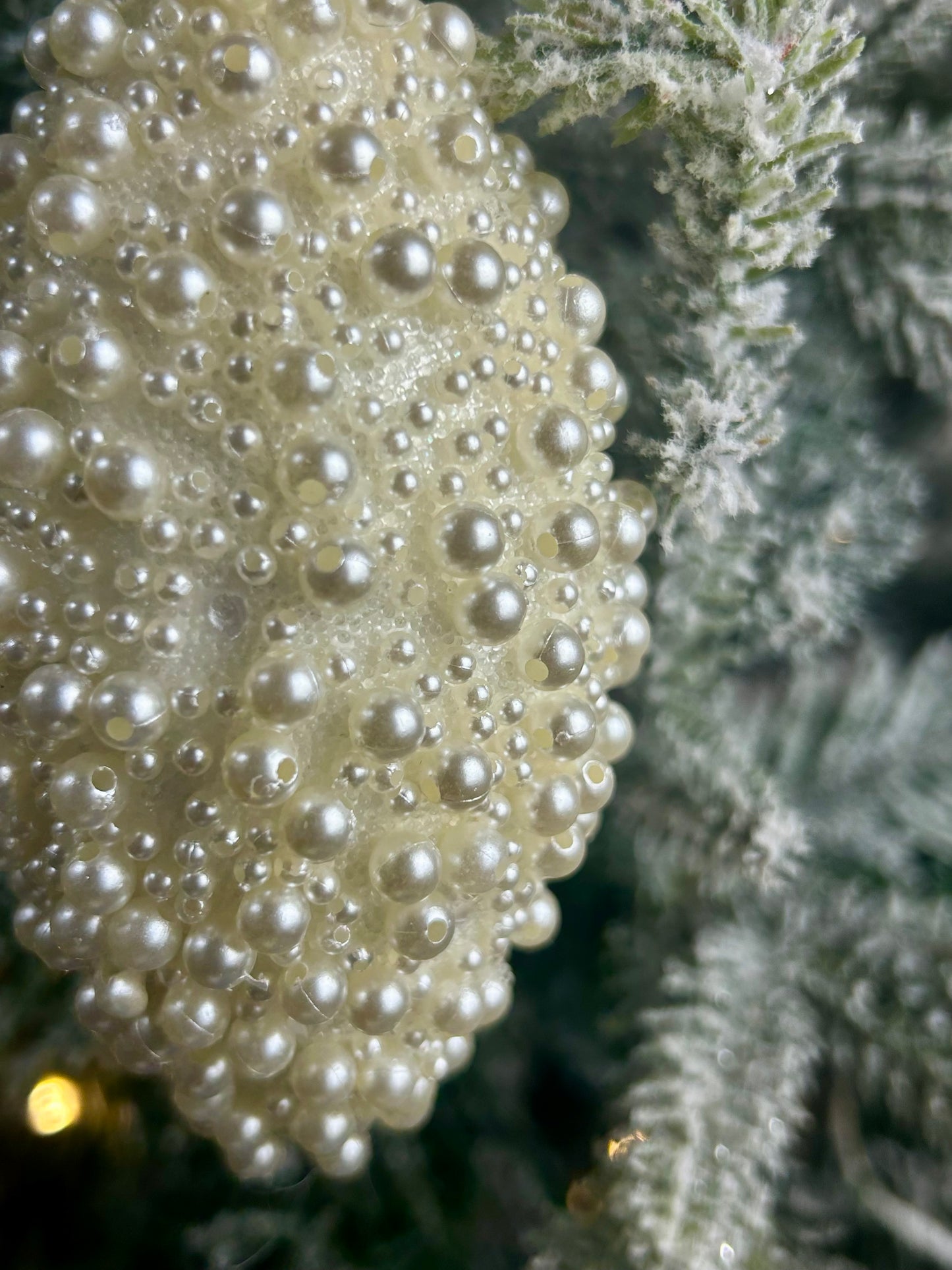 3.5-5.25 Inch White Pearl Ornament Two Styles