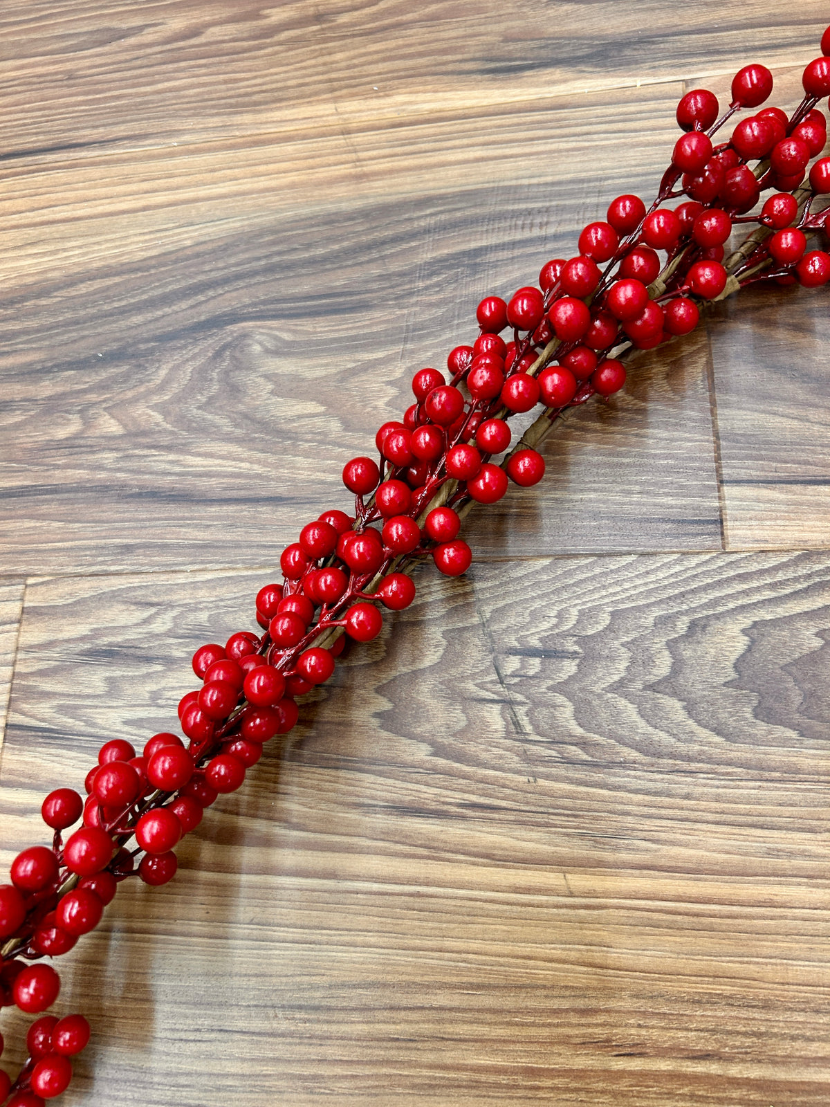 54 Inch Rolling Hills Berry Garland