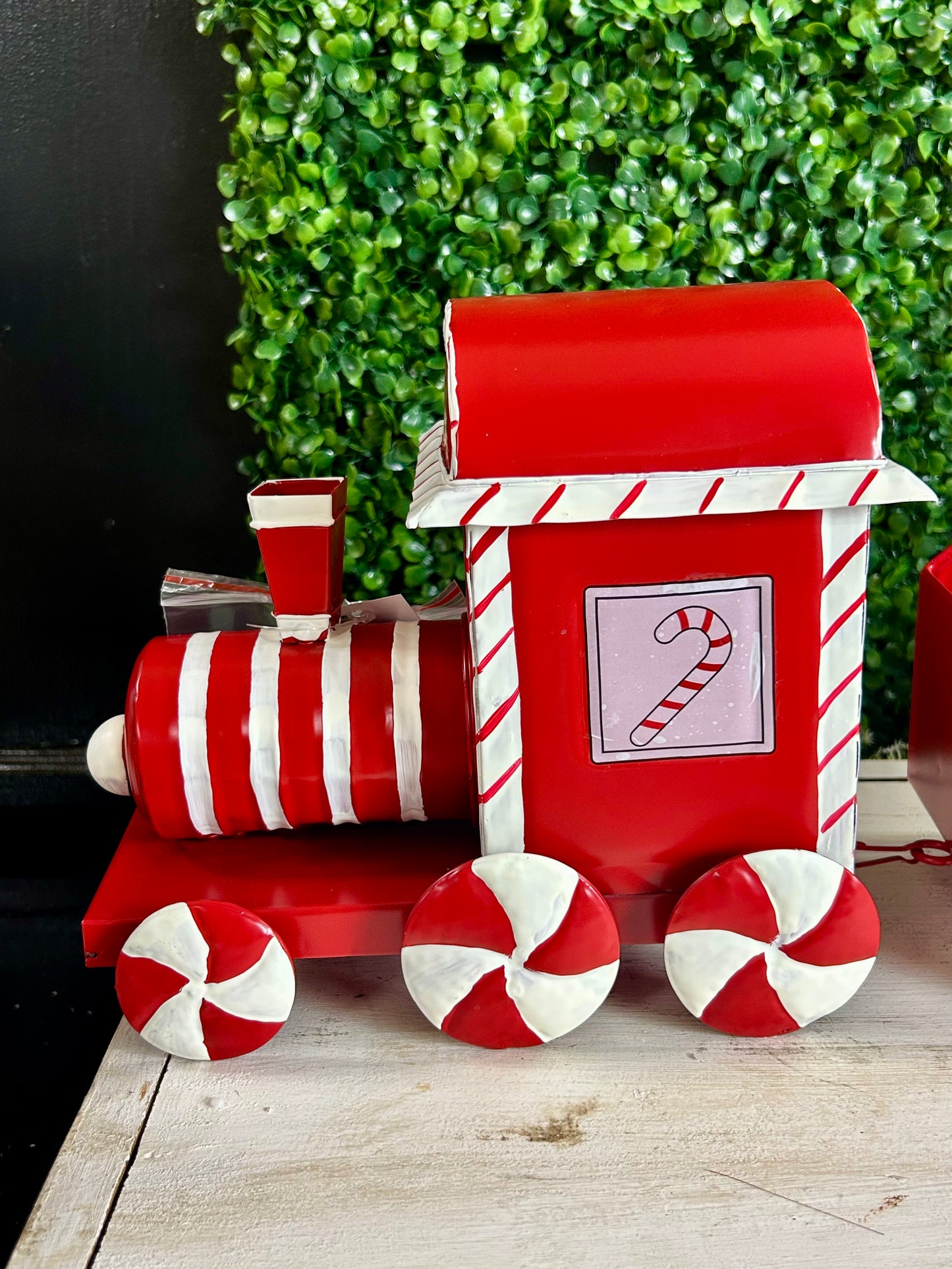 26.1 Inch Metal Holiday Candy Design Train