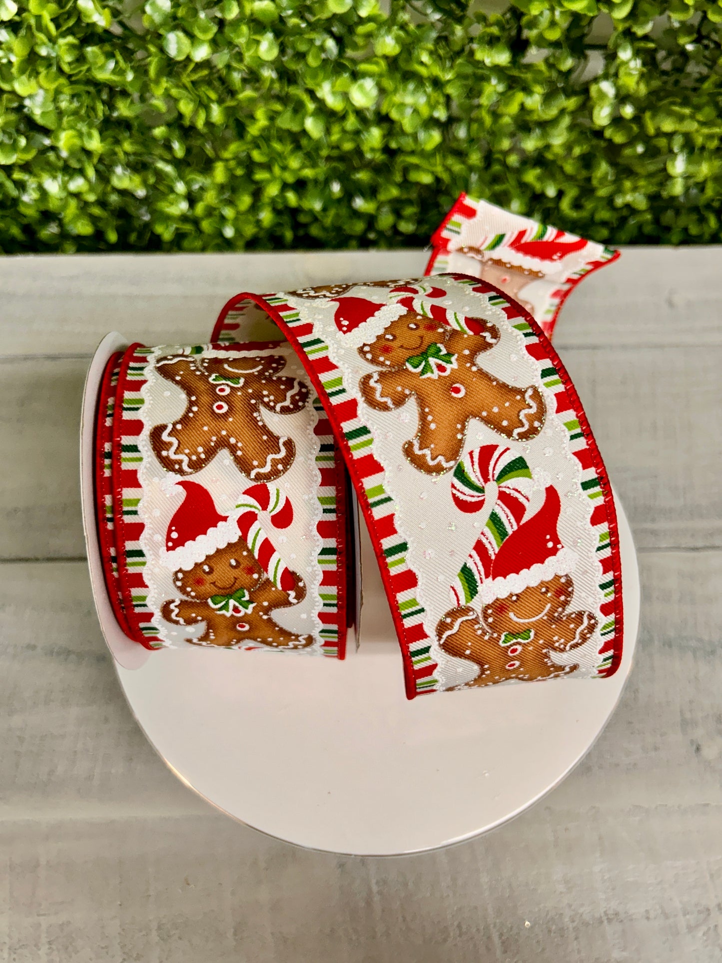 2.5 Inch By 10 Yard Gingerbread With Santa Hats Ribbon
