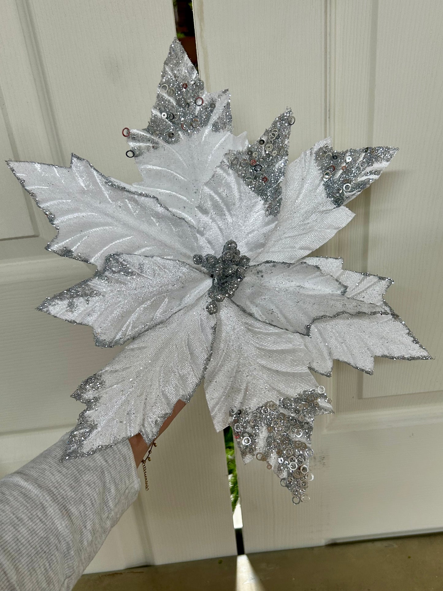 18 Inch White Velvet Poinsettia Stem