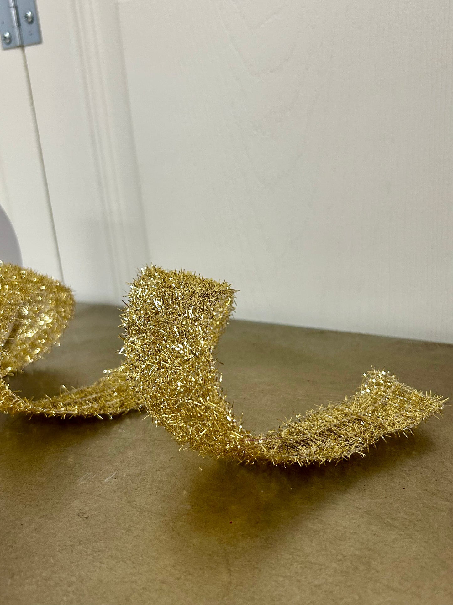 1.5 Inch By 10 Yard Gold Long Confetti Metallic Wired Ribbon