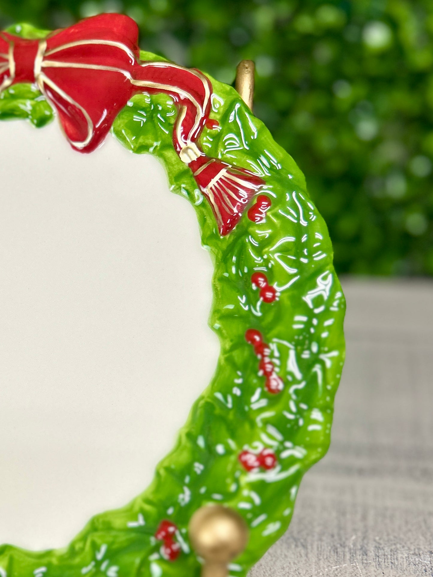 8 Inch Green Wreath Plate
