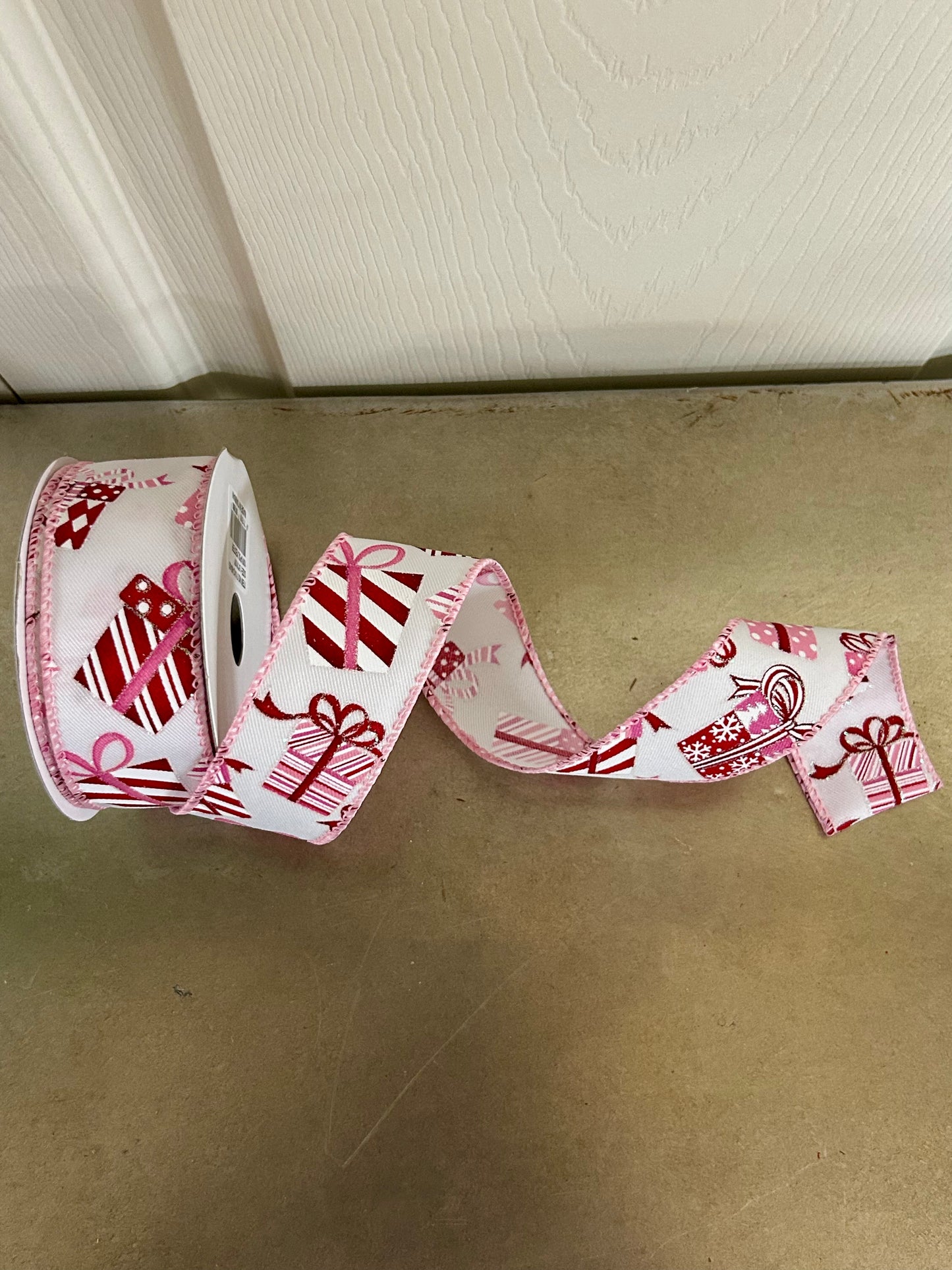 1.5 Inch By 10 Yard Red And Pink Wrapped Gifts On White Background Ribbon