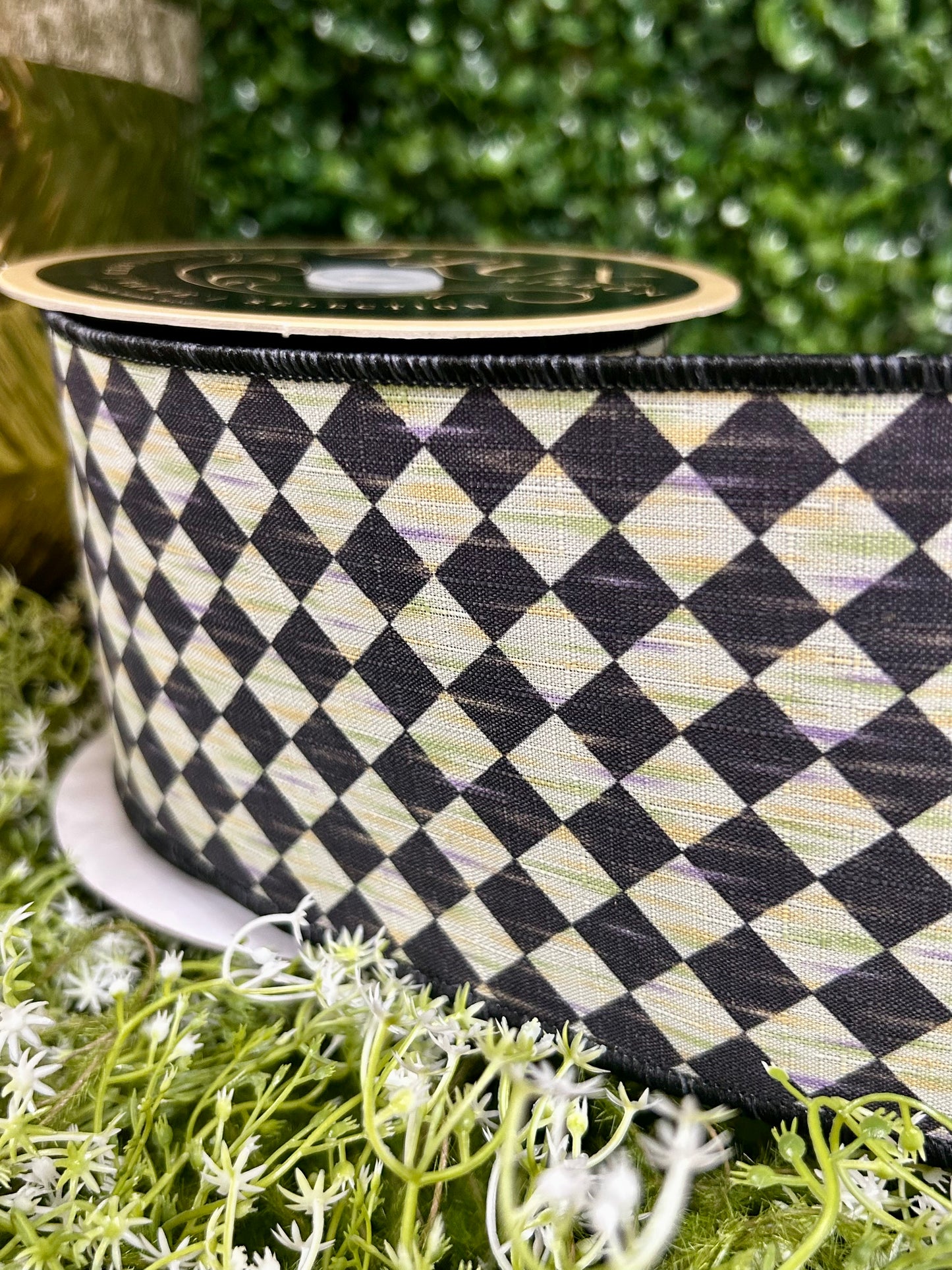 4 Inch By 10 Yard Black And Cream Antique Diamond Fused Ribbon