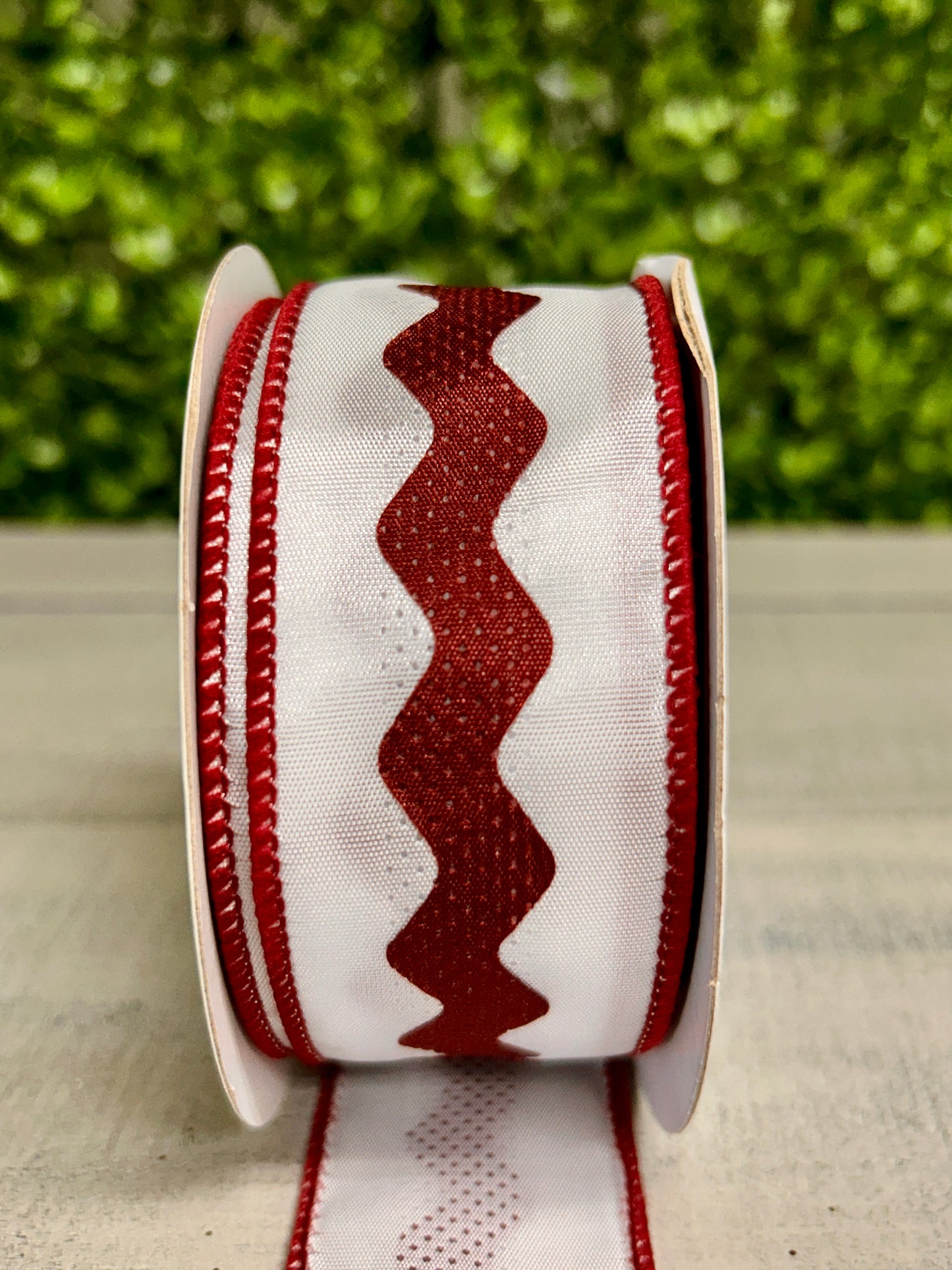 1.5 Inch By 10 Yard Maroon Ric Rac Satin Ribbon