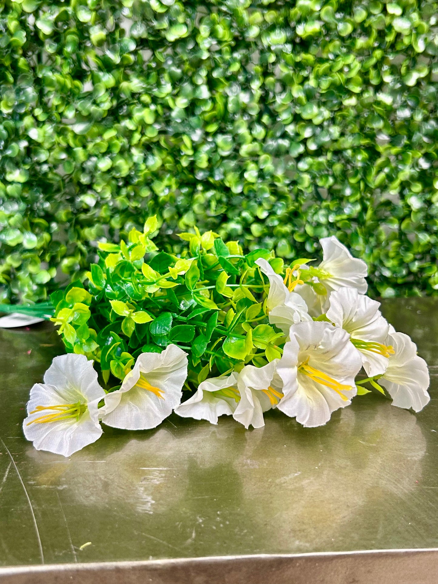 14 Inch White Mini Morning Glory Bunch
