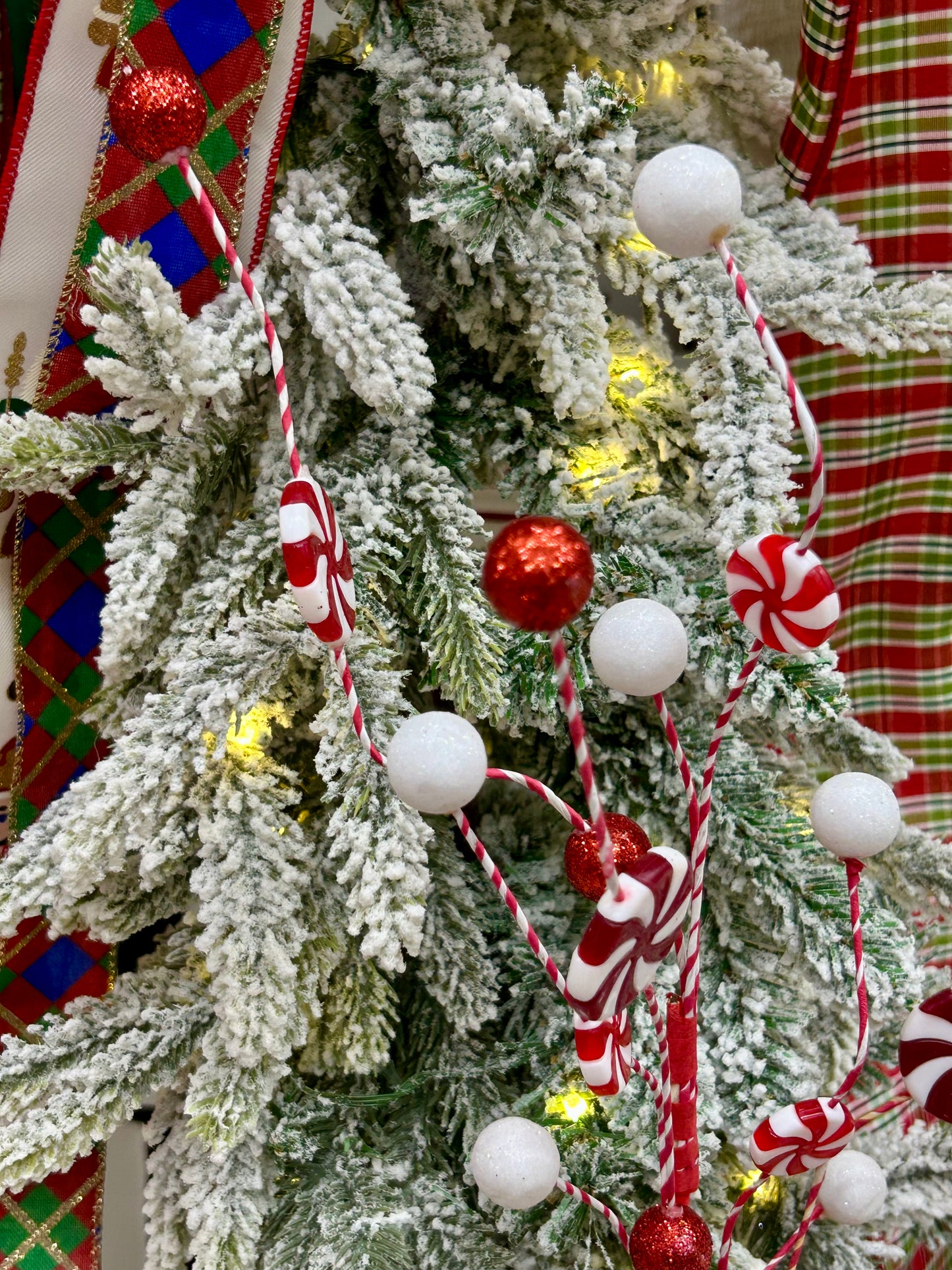 29 Inch Red And White Curly Peppermint Spray