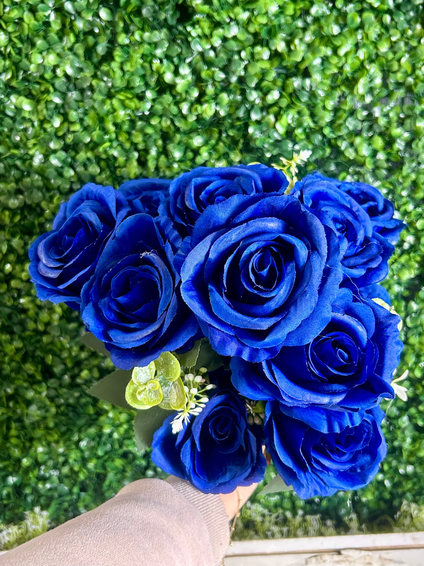 21.5 Inch Royal Blue Rose Bush