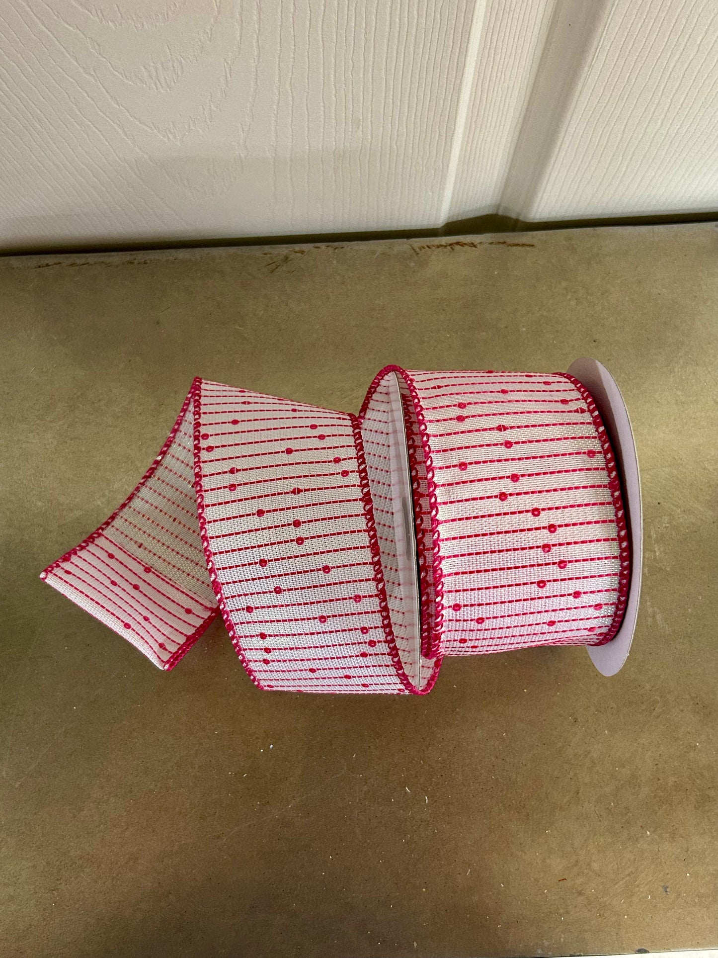 2.5 Inch By 10 Yard White Iridescent Fuchsia Woven Sequin Stripe Ribbon