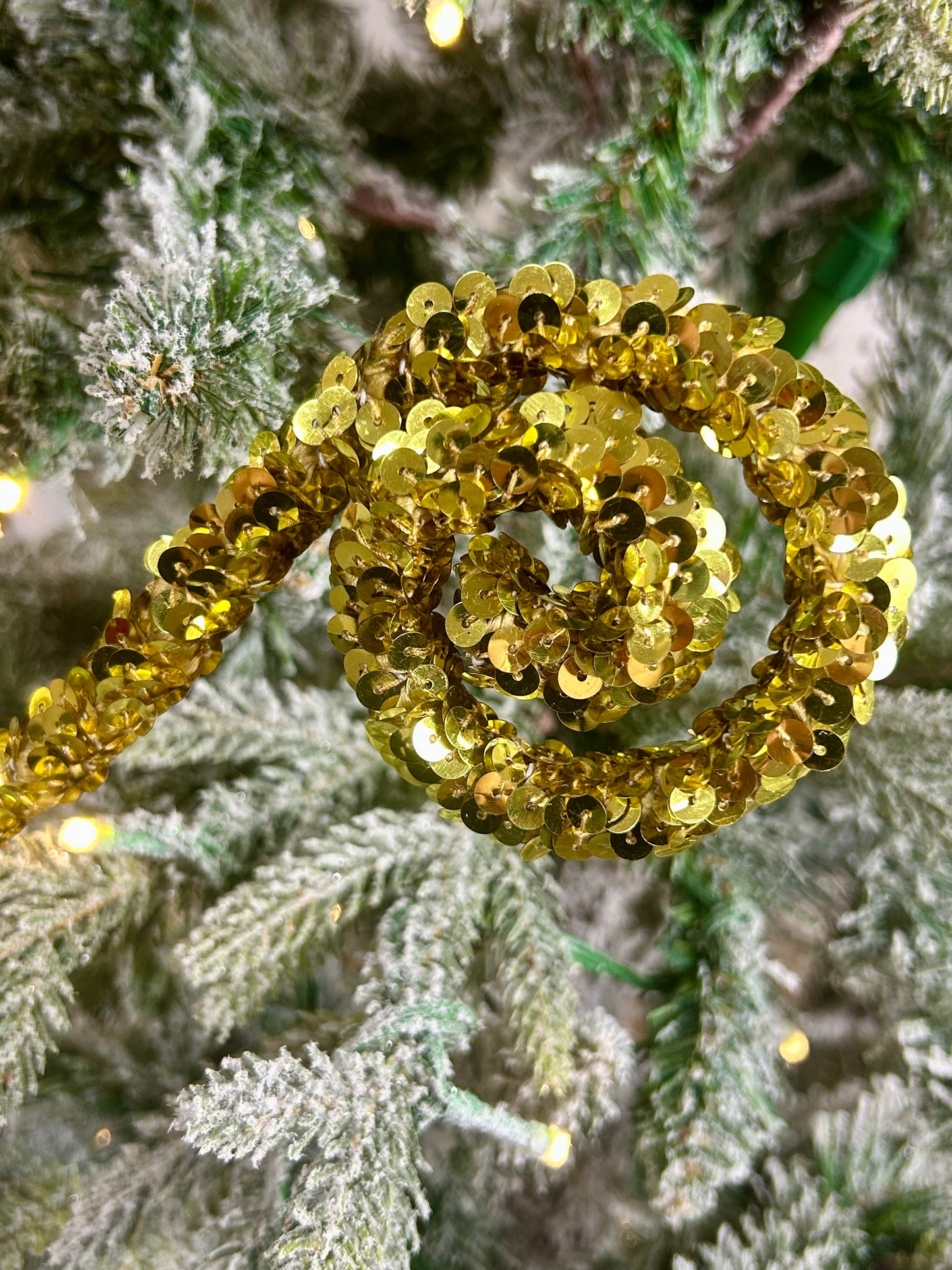 27 Inch Gold Sequin Coil Spray