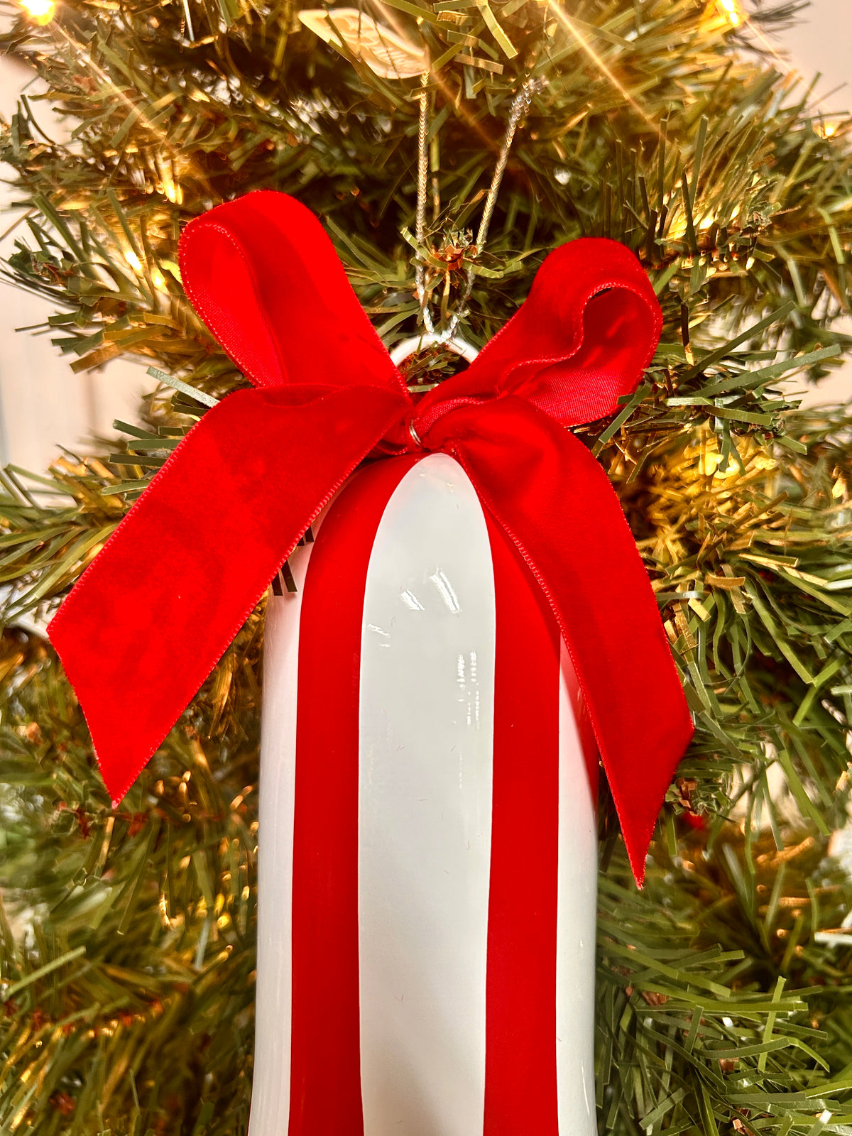 10.5 Inch Red And White Metal Bell Ornament With Bow