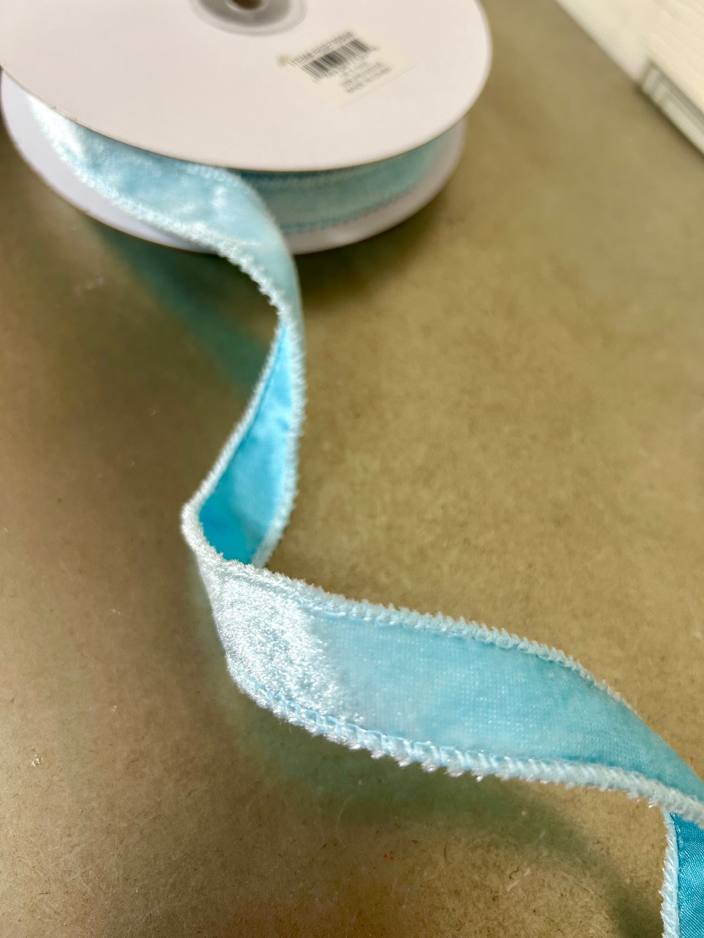 7/8 Inch By 10 Yard Ice Blue Deluxe Velvet With Satin Backing