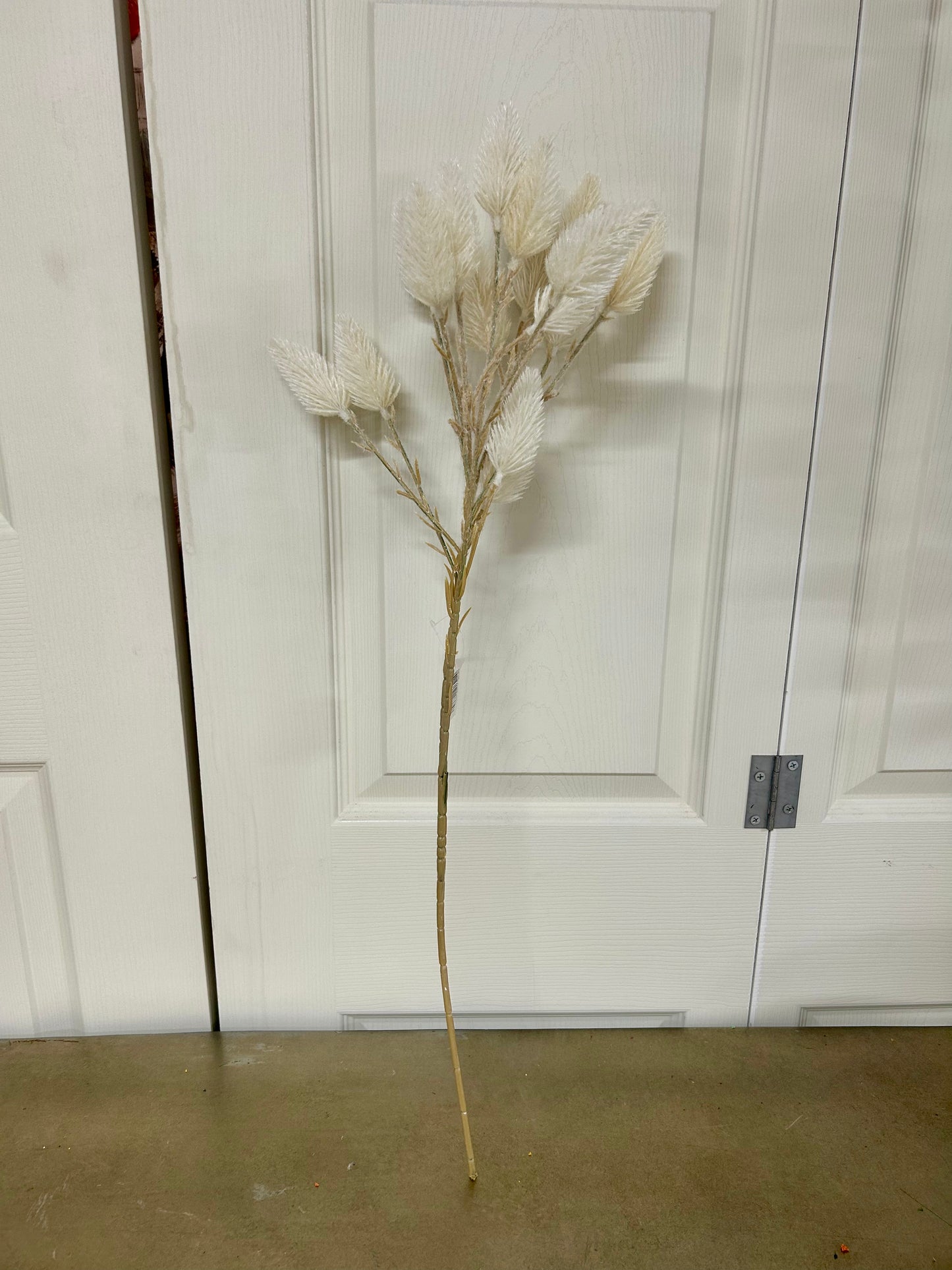 28 Inch Cream Mini Plume Spray