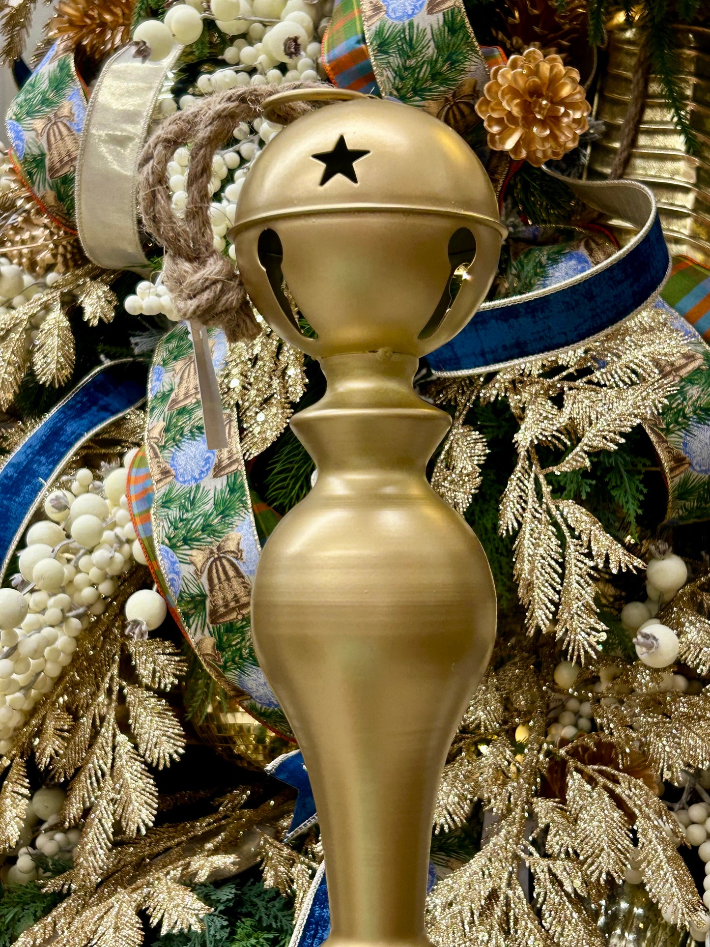 23 Inch Metal Gold And White Bell Top Finial Ornament Two Styles