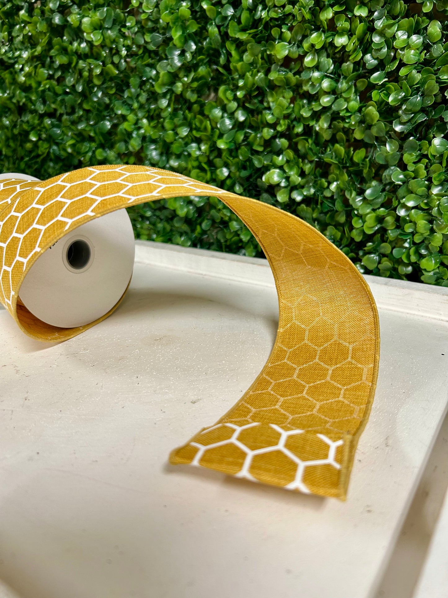 2.5 Inch By 10 Yard Mustard And White Honeycomb Ribbon
