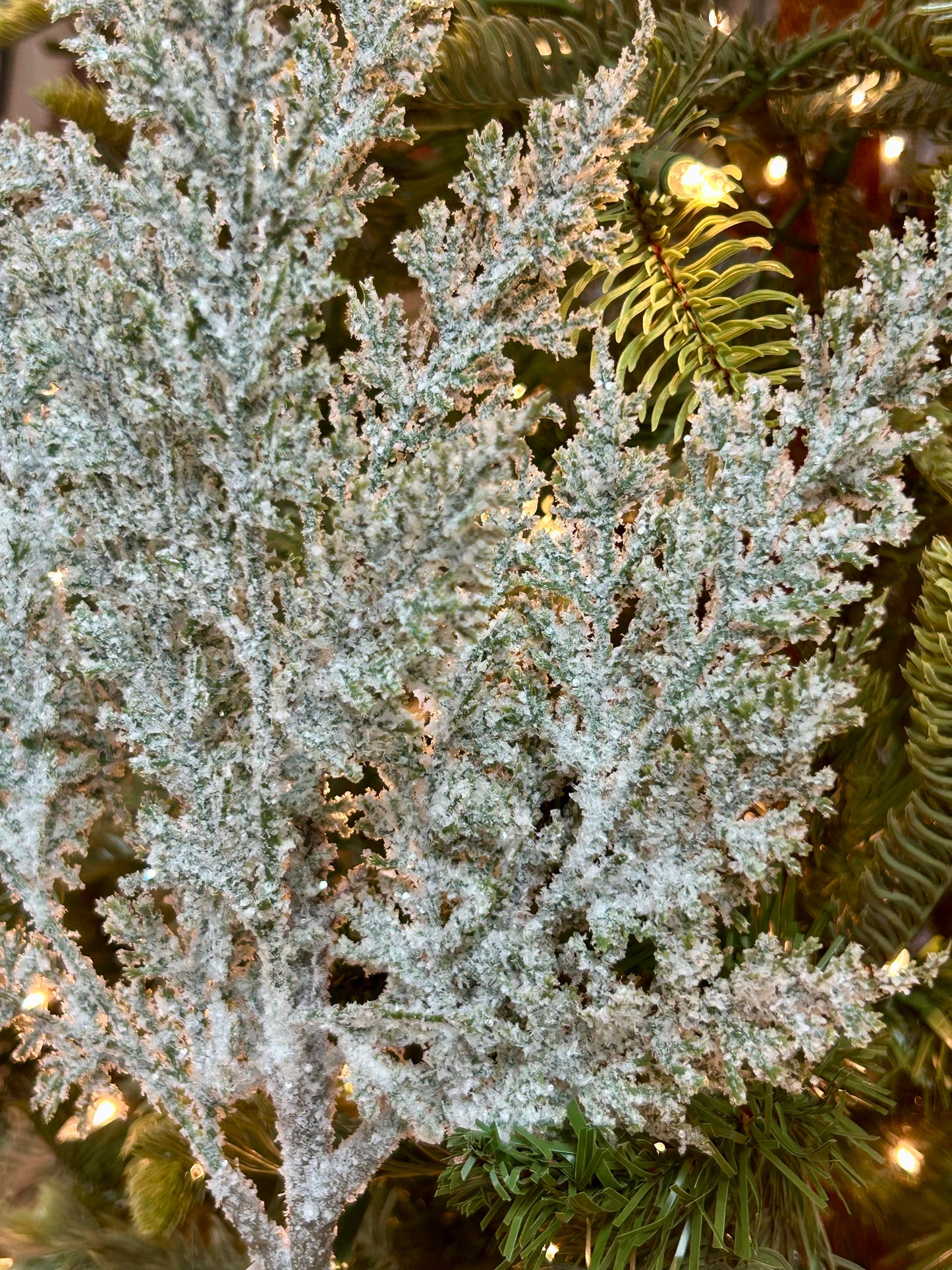 21.5 Inch Snow Cedar Spray