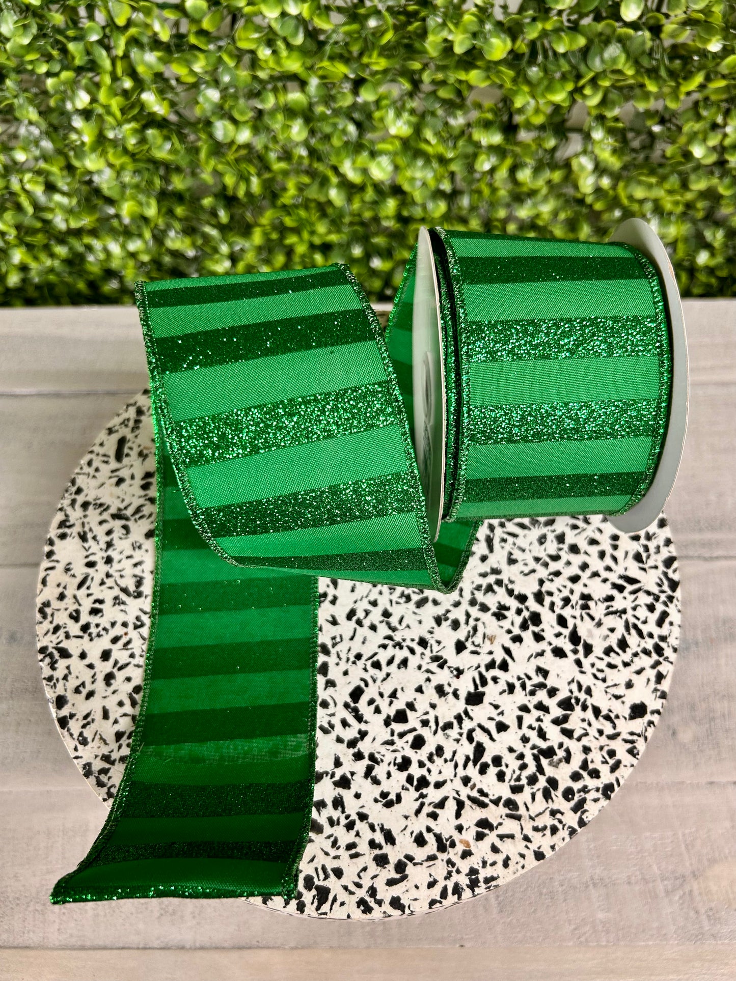 2.5 Inch By 10 Yard Emerald Green Horizontal Glitter Stripes Ribbon