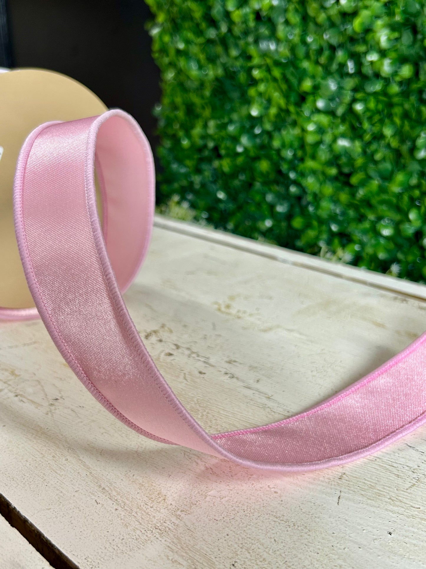 1.5 Inch By 10 Yard Light Pink Satin Fused Ribbon