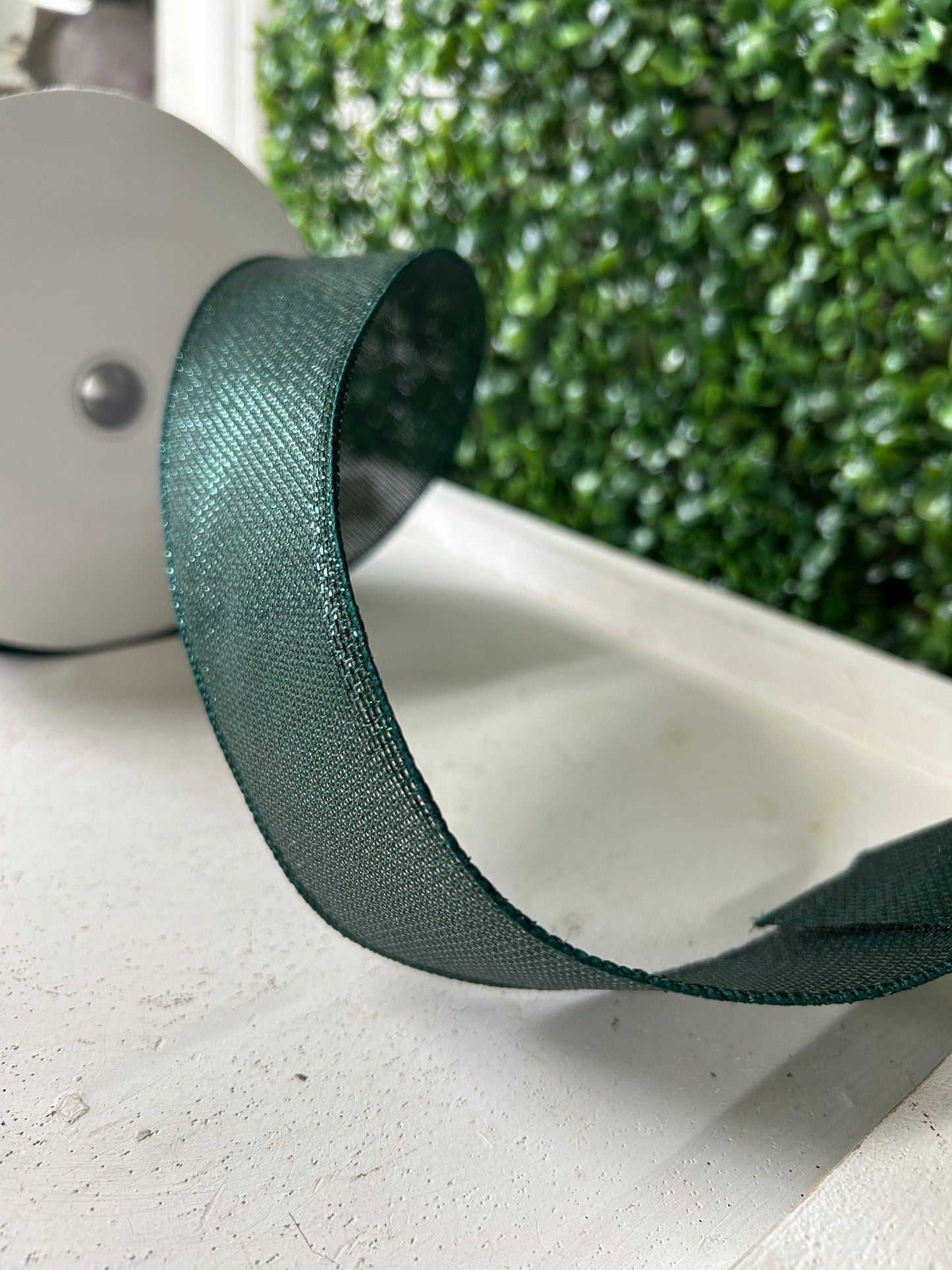 2.5 Inch By 50 Yard Emerald Green Woven Metallic Ribbon