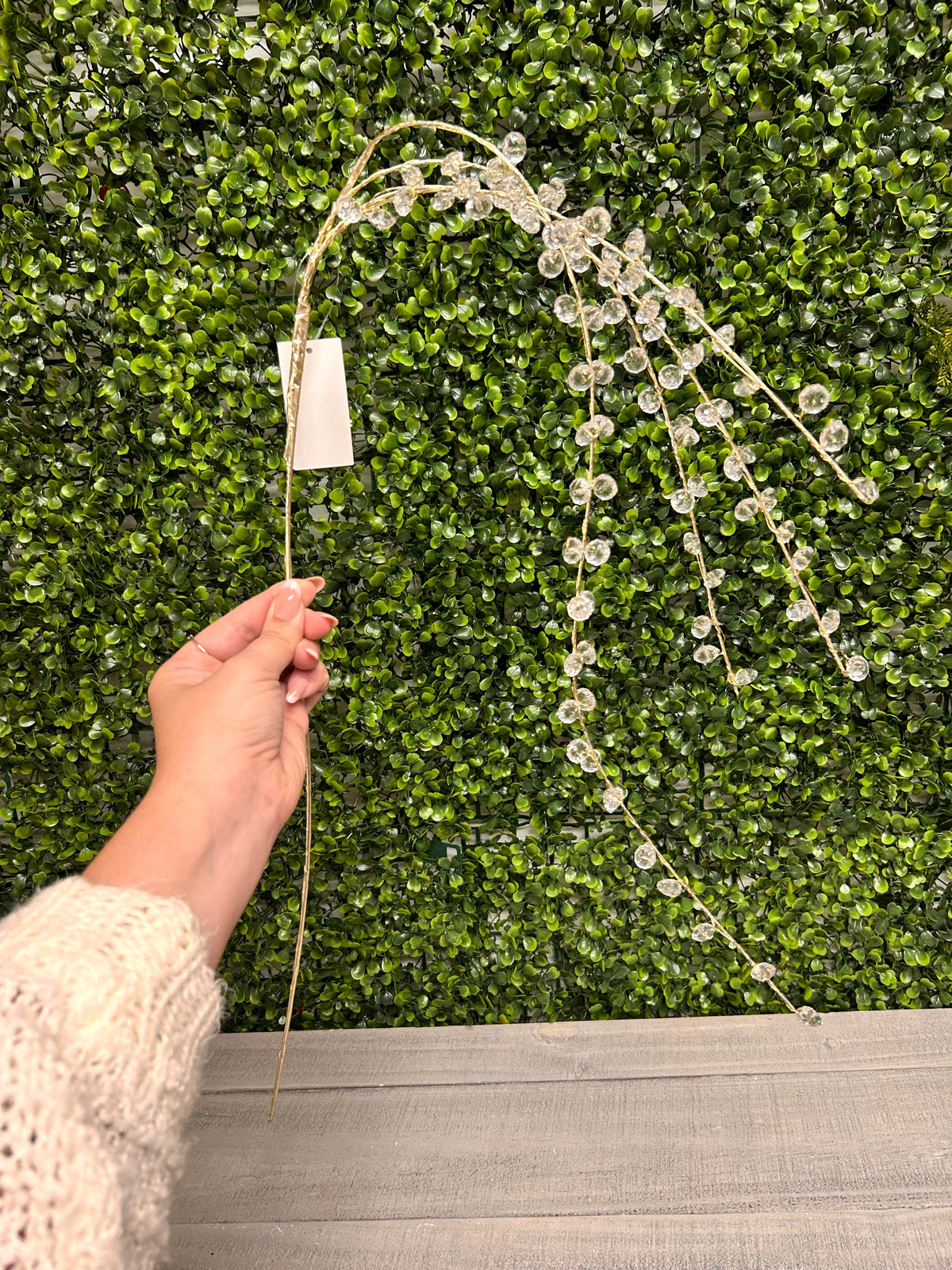 39 Inch Clear Acrylic Diamond Spray