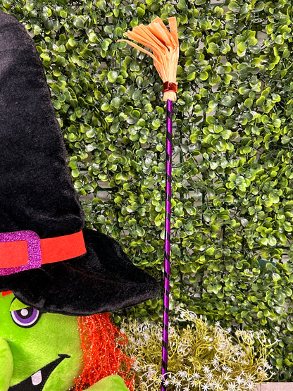 18 Inch Witch With Broom Decor Kit