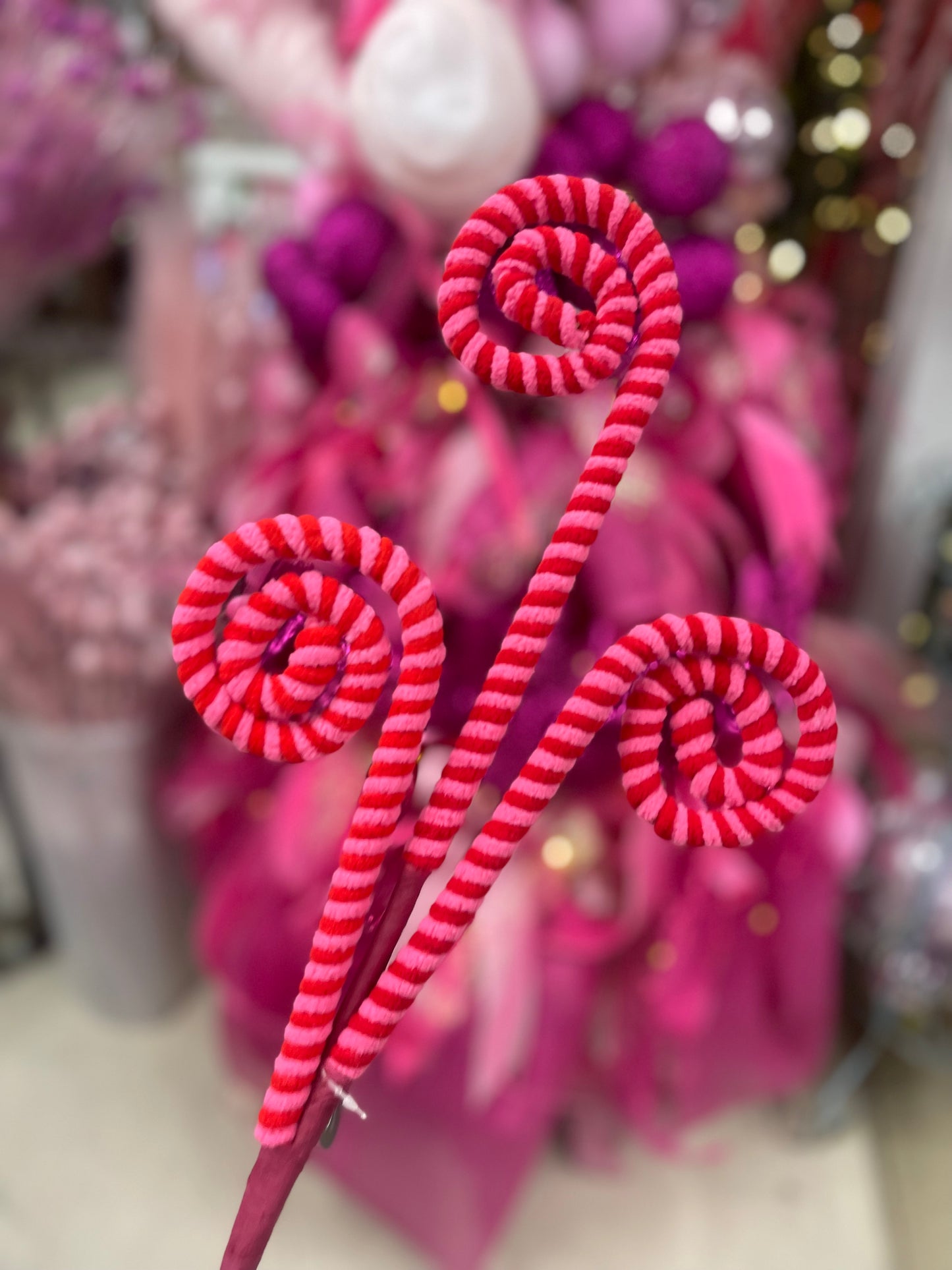 33 Inch Red And Pink Chenille Christmas Curl Spray