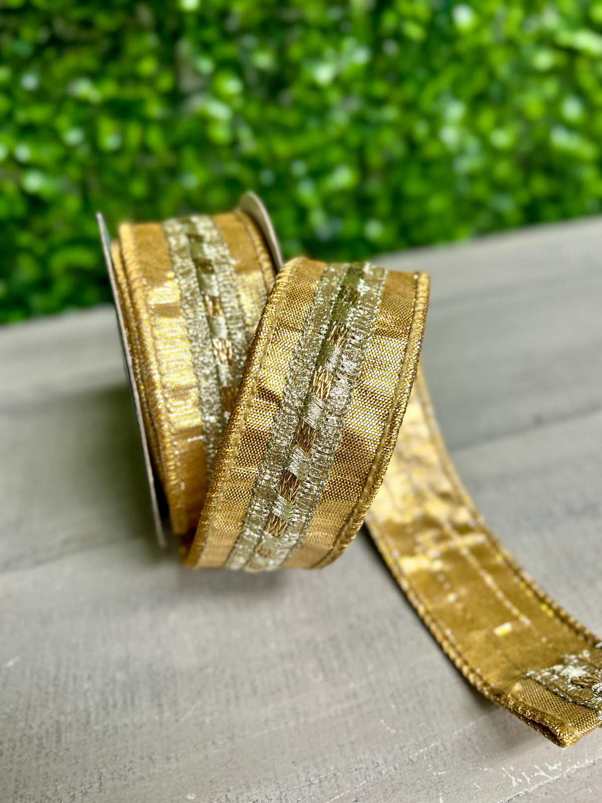 John Mark 1.5 Inch By 5 Yard Gold Metallic Trim Dupioni Ribbon