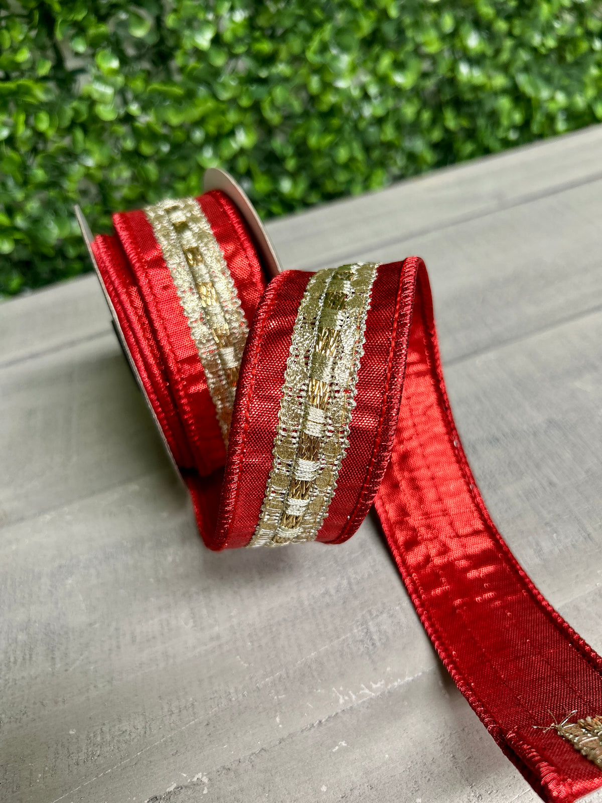 John Mark 1.5 Inch By 5 Yard Red And Gold Metallic Trim Dupioni Ribbon