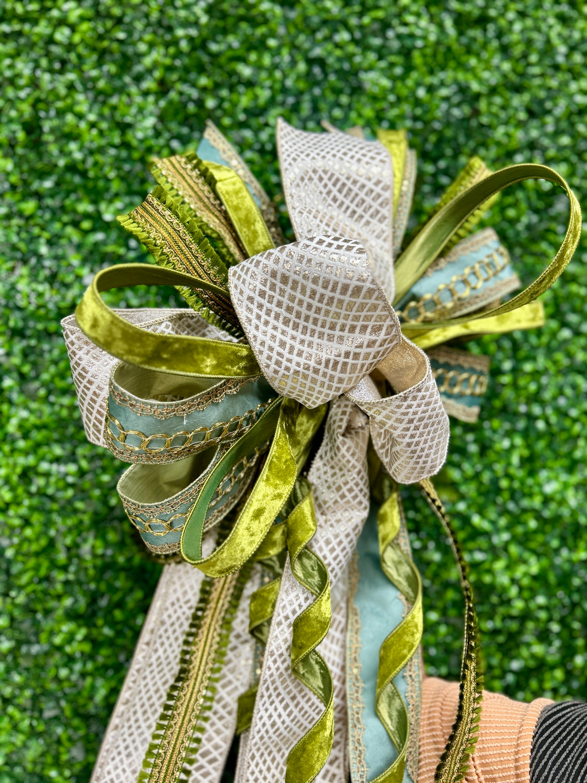 Grand Millennial 2.0 Premade Bow
