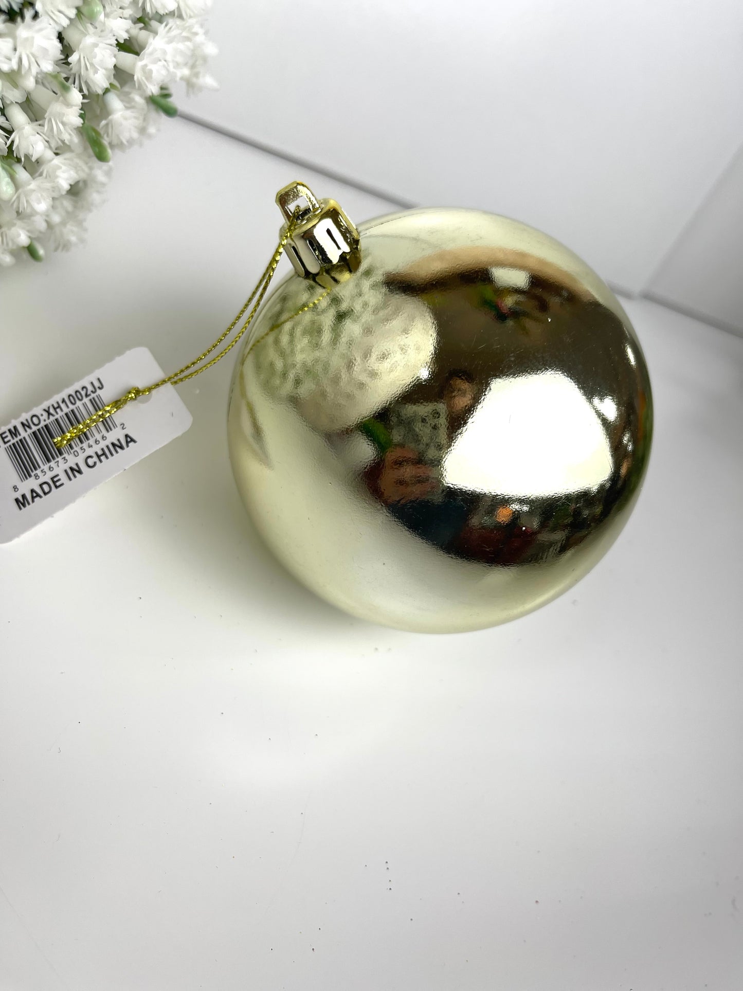 4 Inch Shiny Light Gold Smooth Ornament Ball